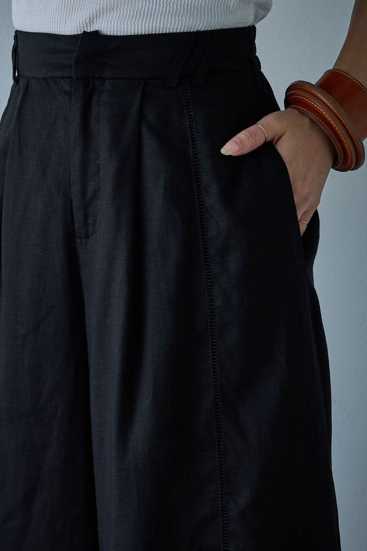 [予約]リネン混サイドライン刺繍ワイドパンツ