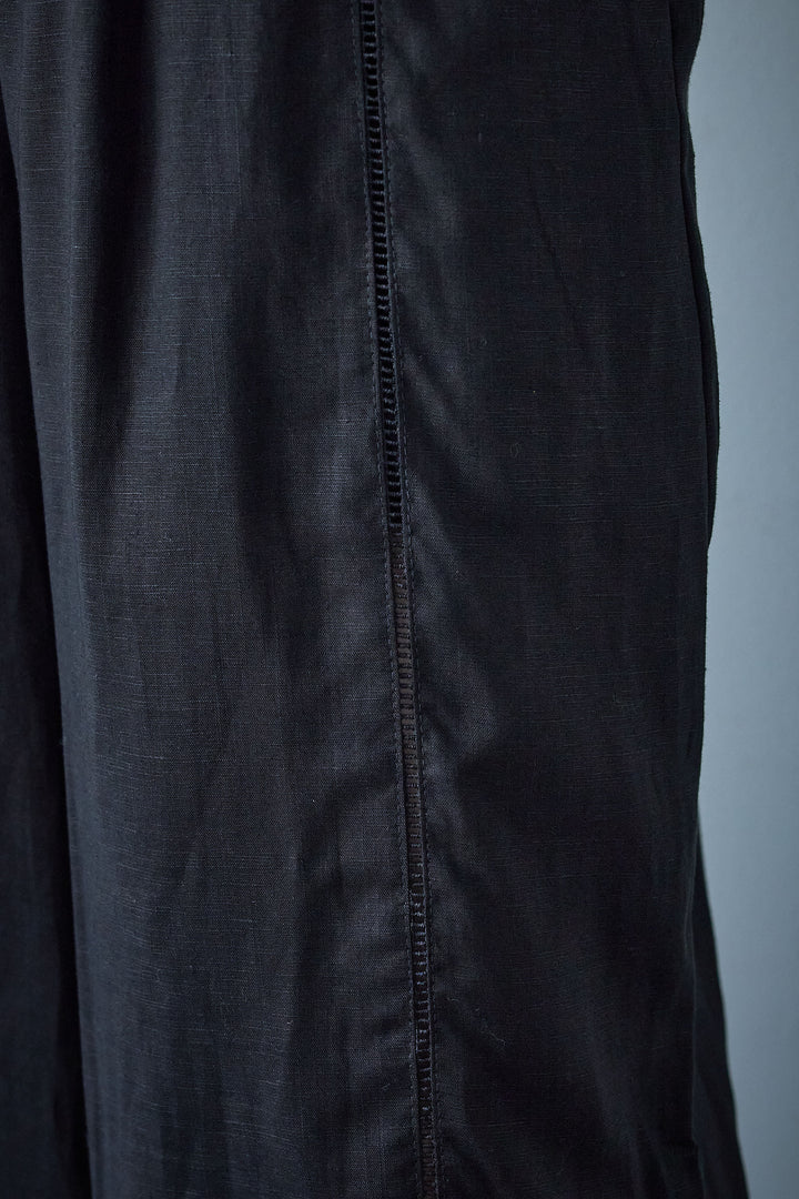 [予約]リネン混サイドライン刺繍ワイドパンツ