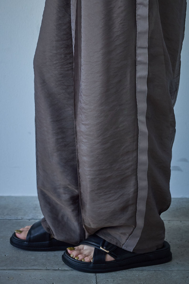 [予約/SET]ノースリーブフロントボタントップス+シアーレイヤードサイドラインパンツ(2set)