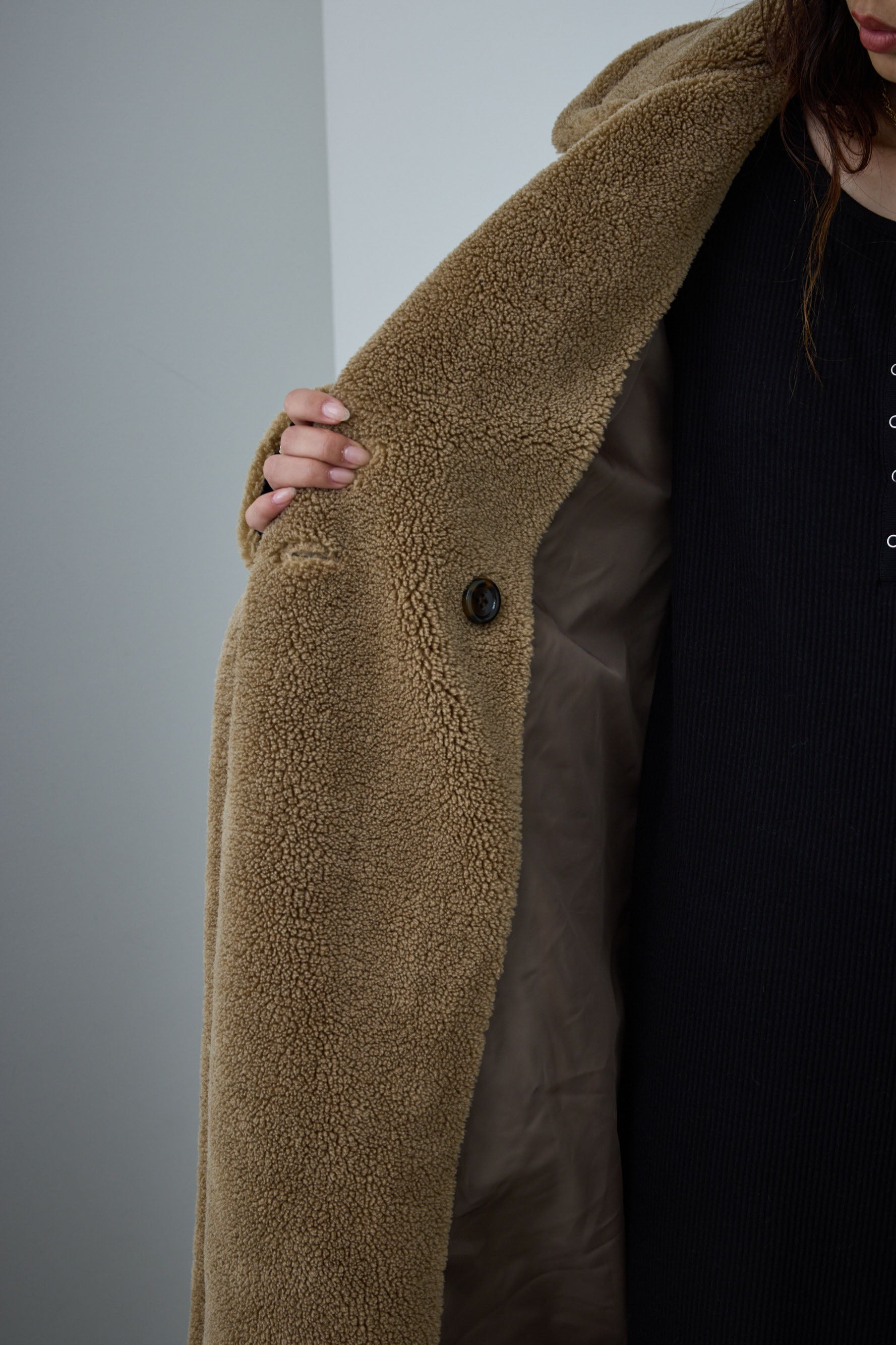 予約]テディロングコート – IAMALPHA