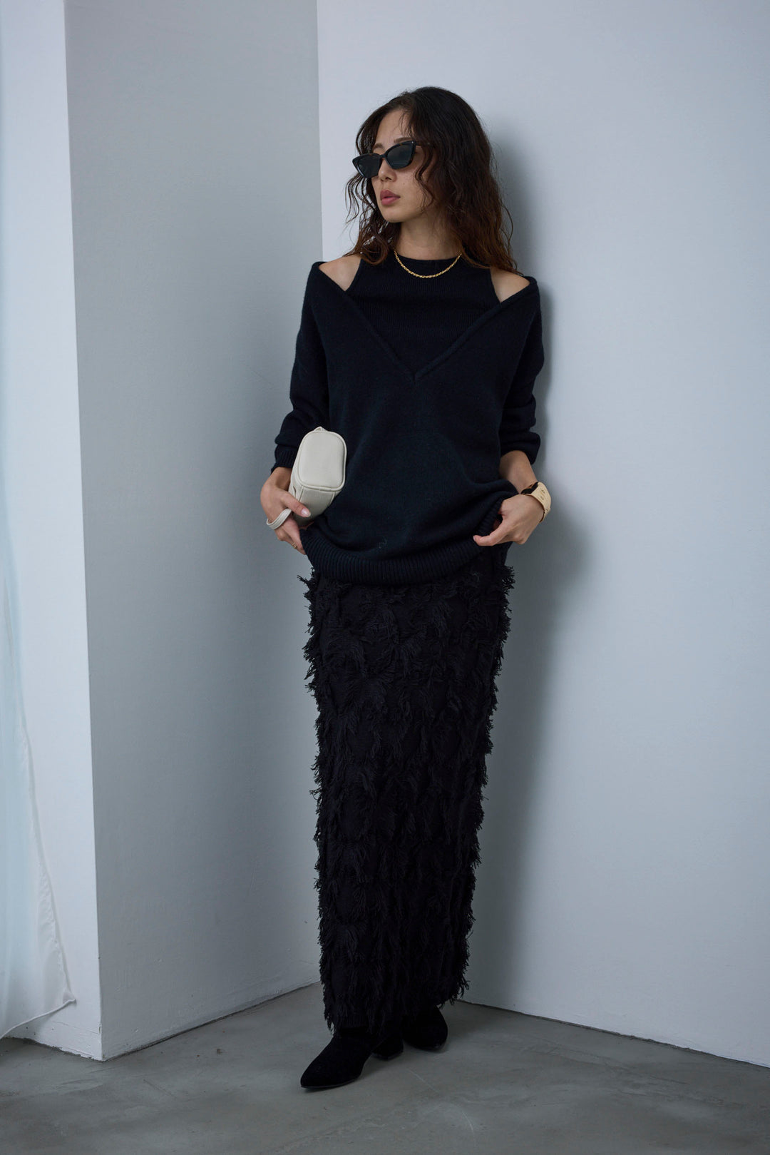 [予約]肩スリットニット