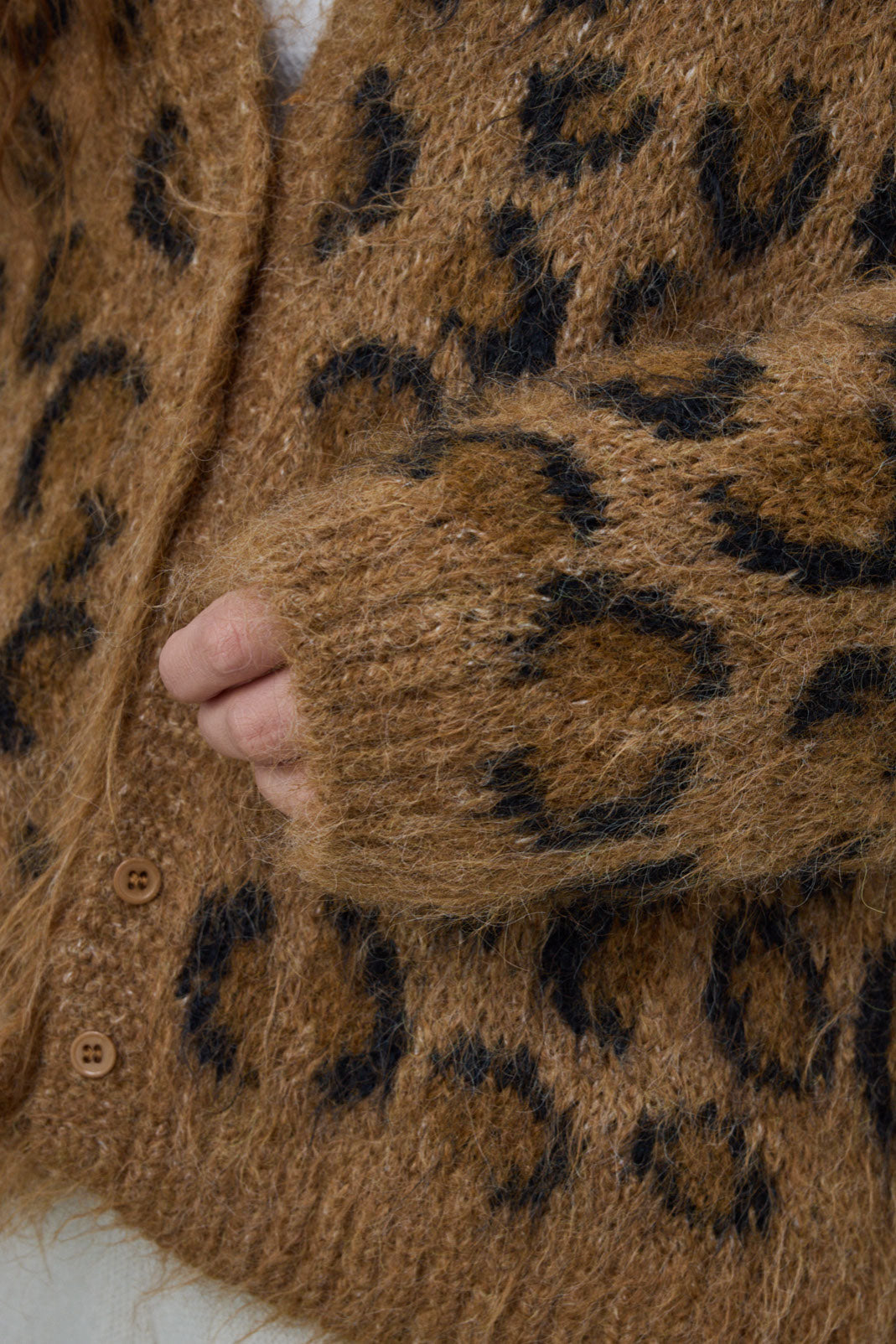 [予約/SET]レオパードニットカーディガン+ボウタイボリュームスリーブシャツ+レイヤードレッグカバーデニム(3set)