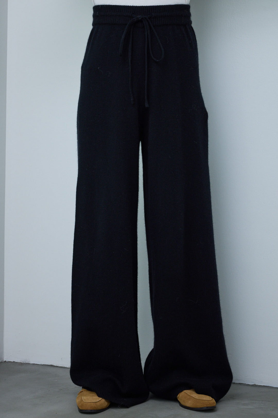 [予約/SET]ラップシャギーポンチョ+オーバーサイズデニムシャツ+リラックスニットパンツ(3set)