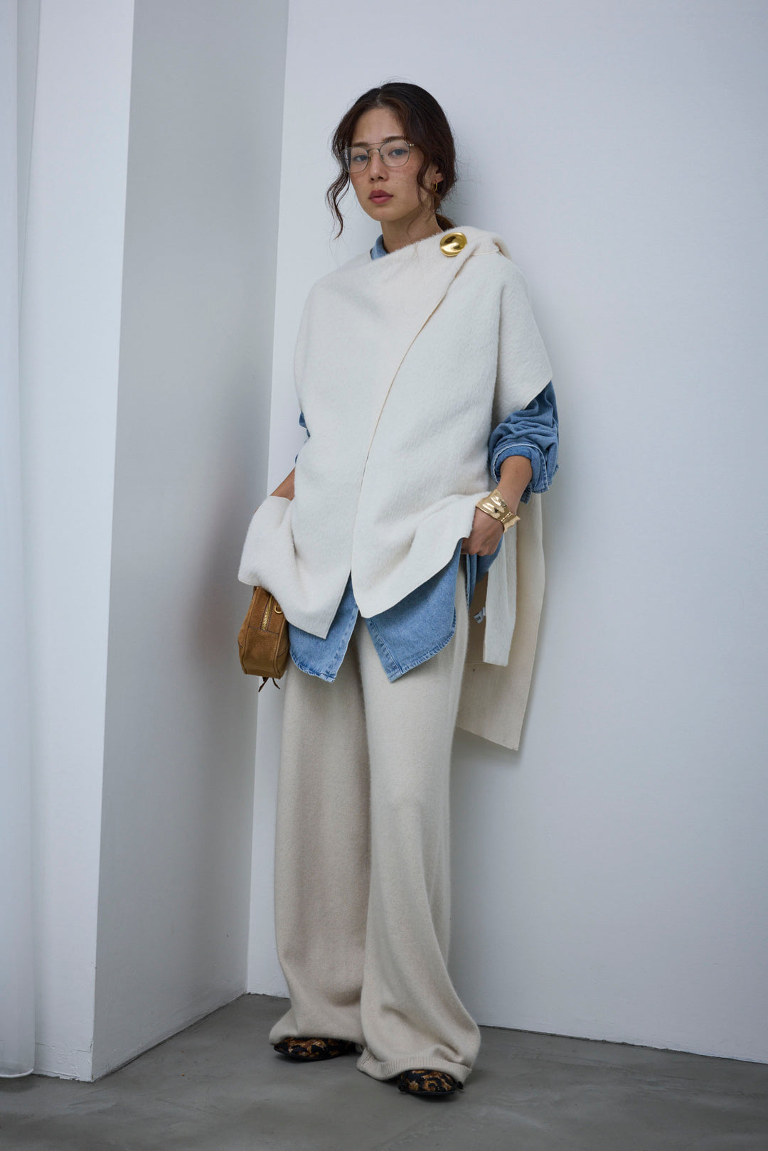 [予約/SET]ラップシャギーポンチョ+オーバーサイズデニムシャツ+リラックスニットパンツ(3set)