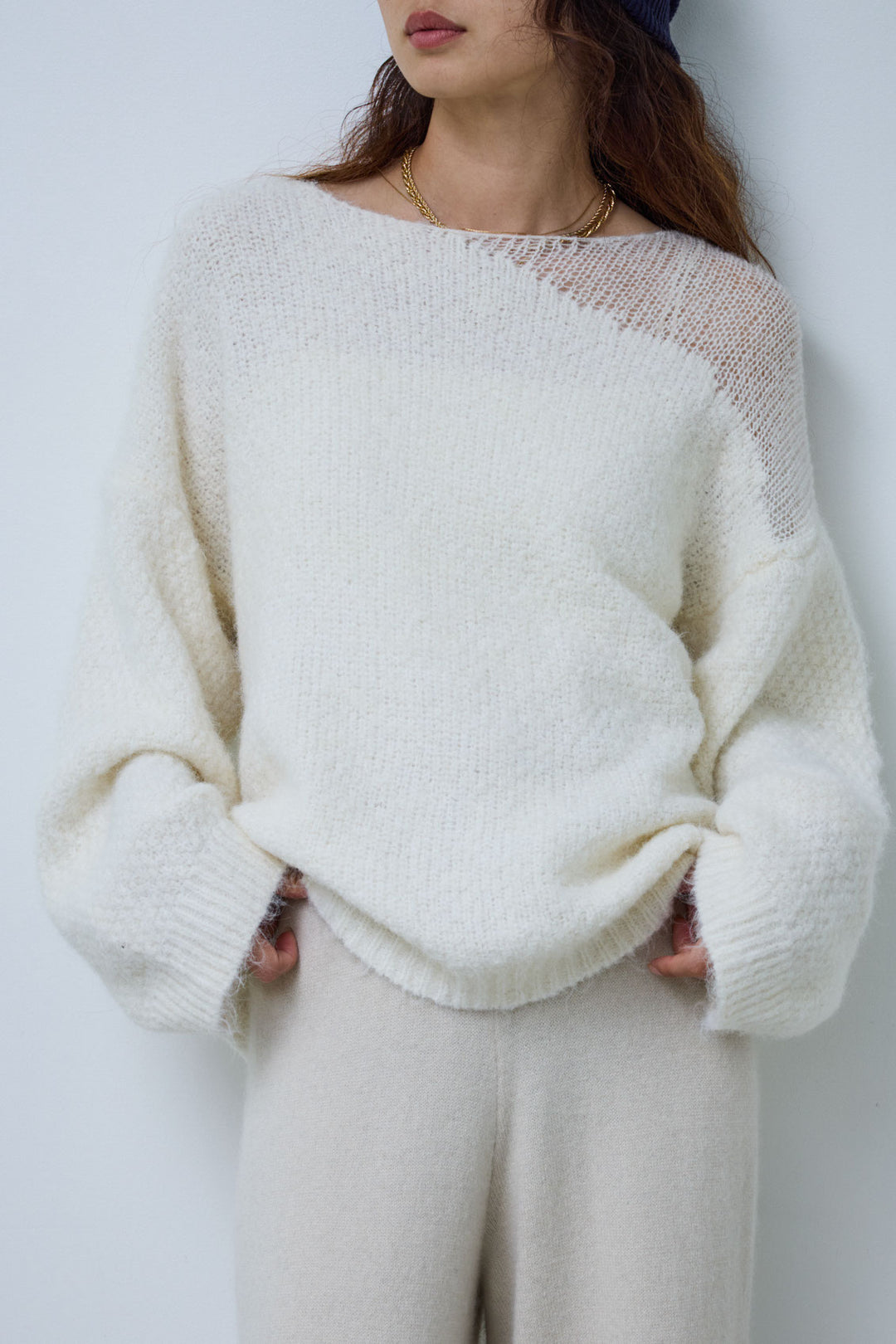 [予約]アシンメトリーシアーニット