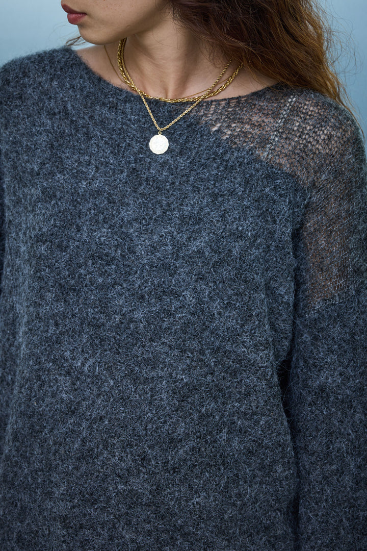 [予約]アシンメトリーシアーニット