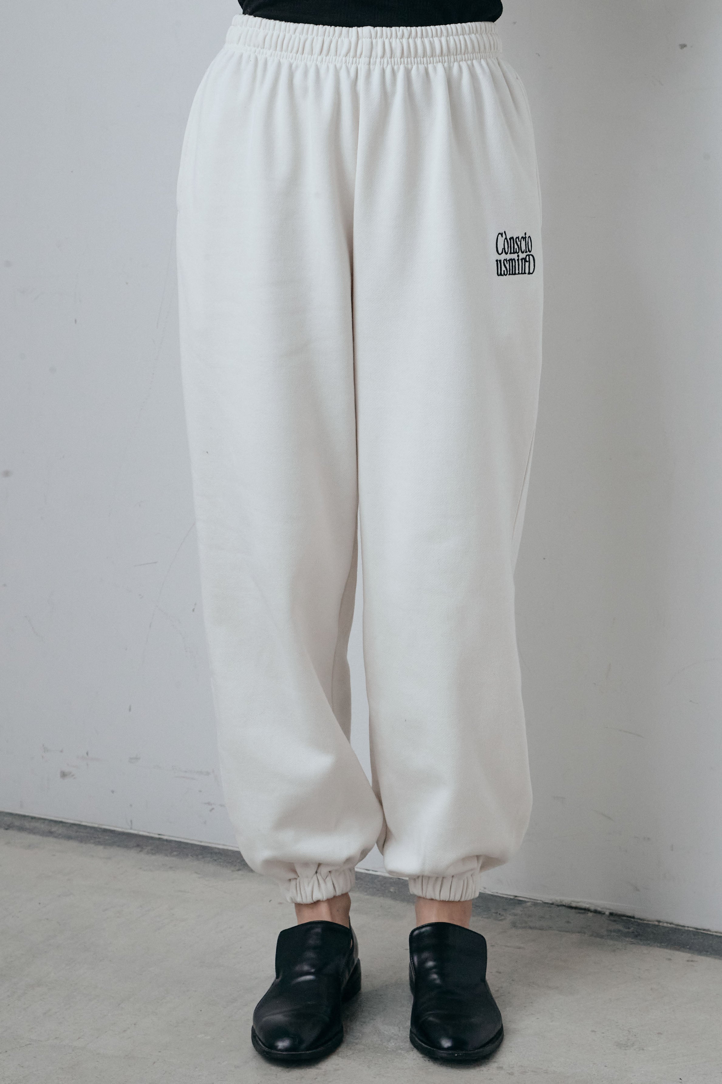 ロゴ刺繍ジョガー パンツ – IAMALPHA