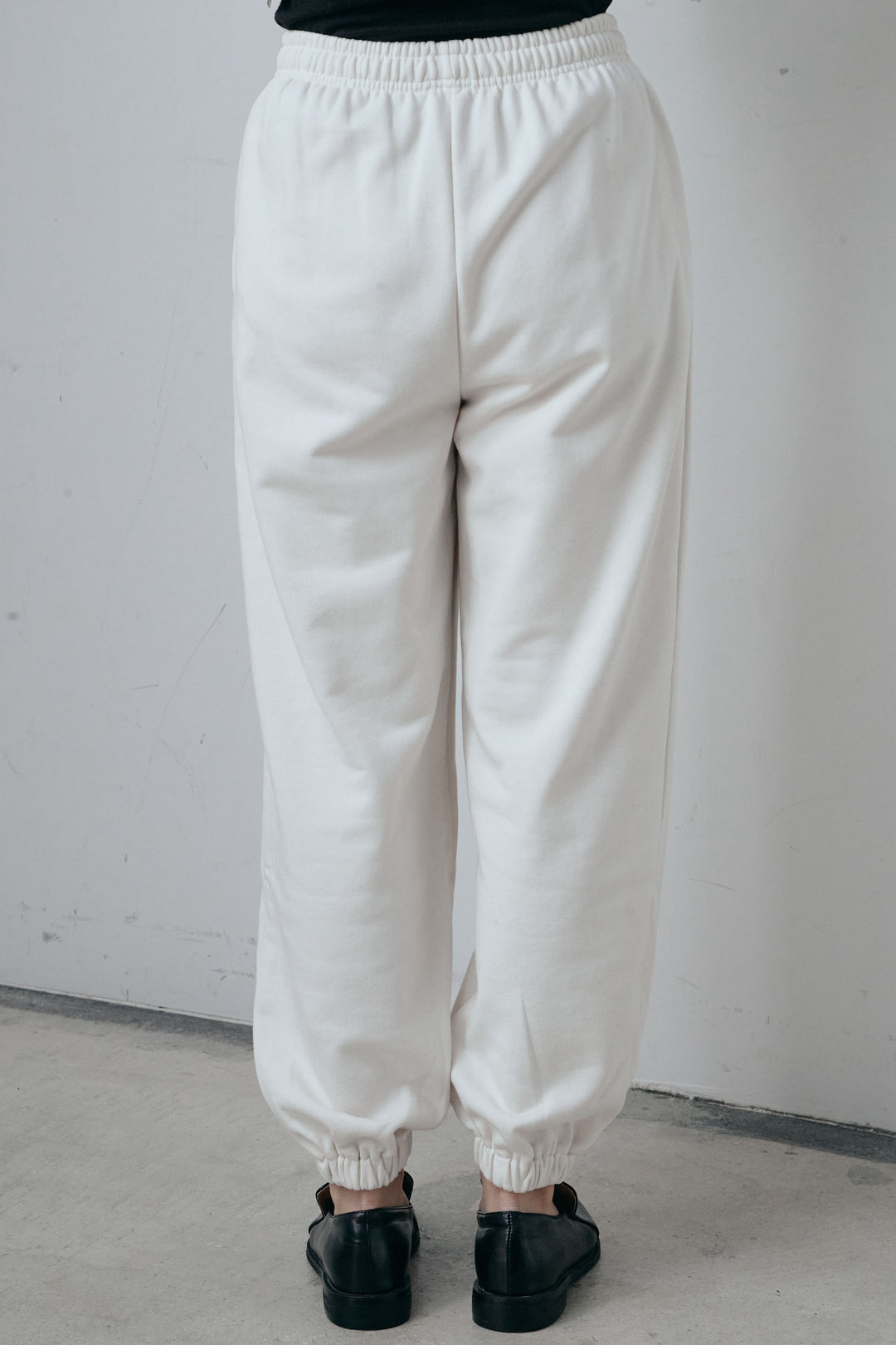 [予約/SET]ダブルジップケーブルハイネックPO+配色ミニハイネックリブTOPS+ロゴ刺繍ジョガー パンツ(3set)