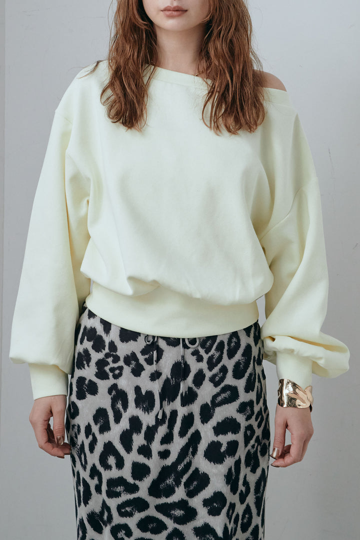 オフショルスウェットプルオーバー