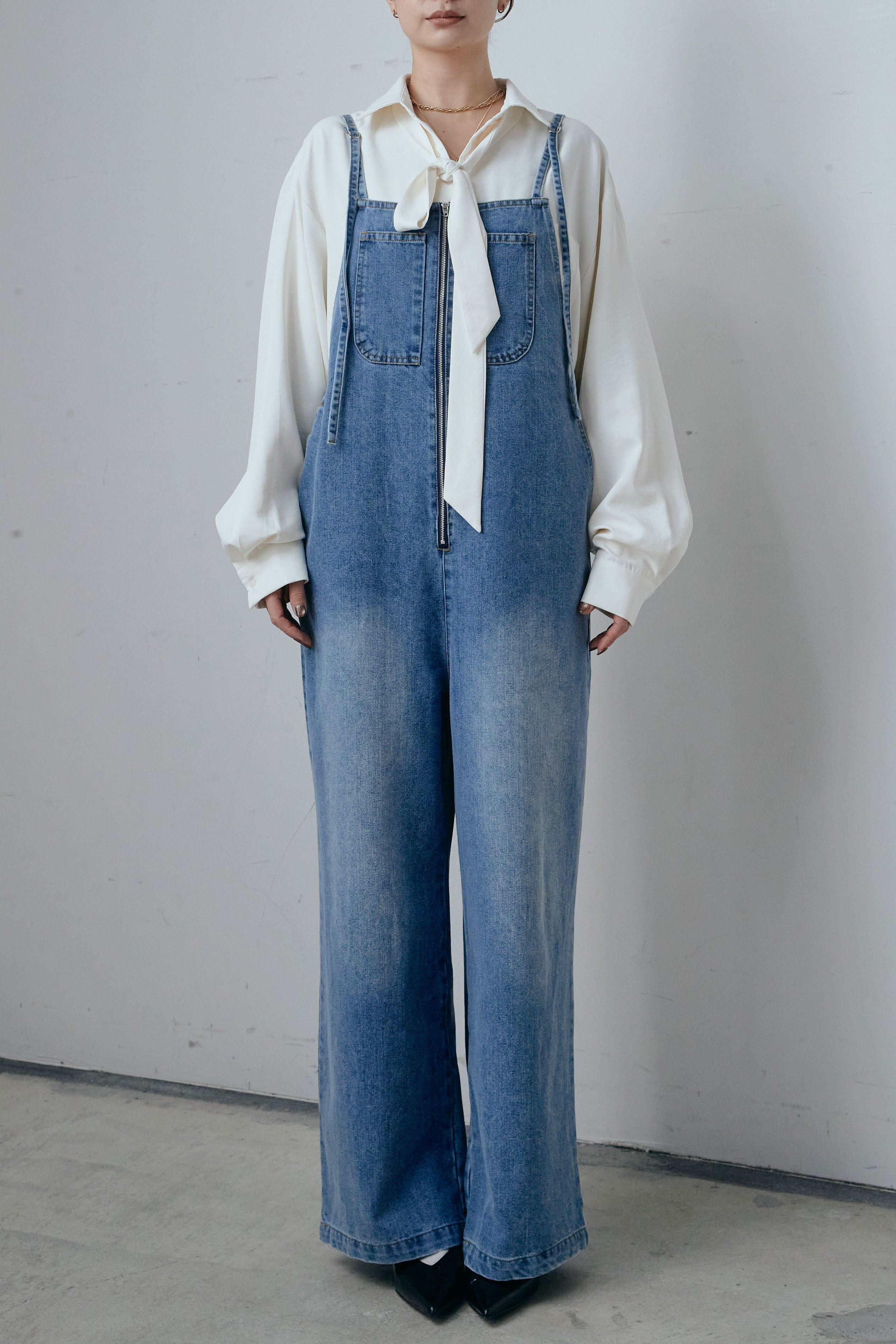 予約]フロントジップストラップデザインデニムサロペット – IAMALPHA