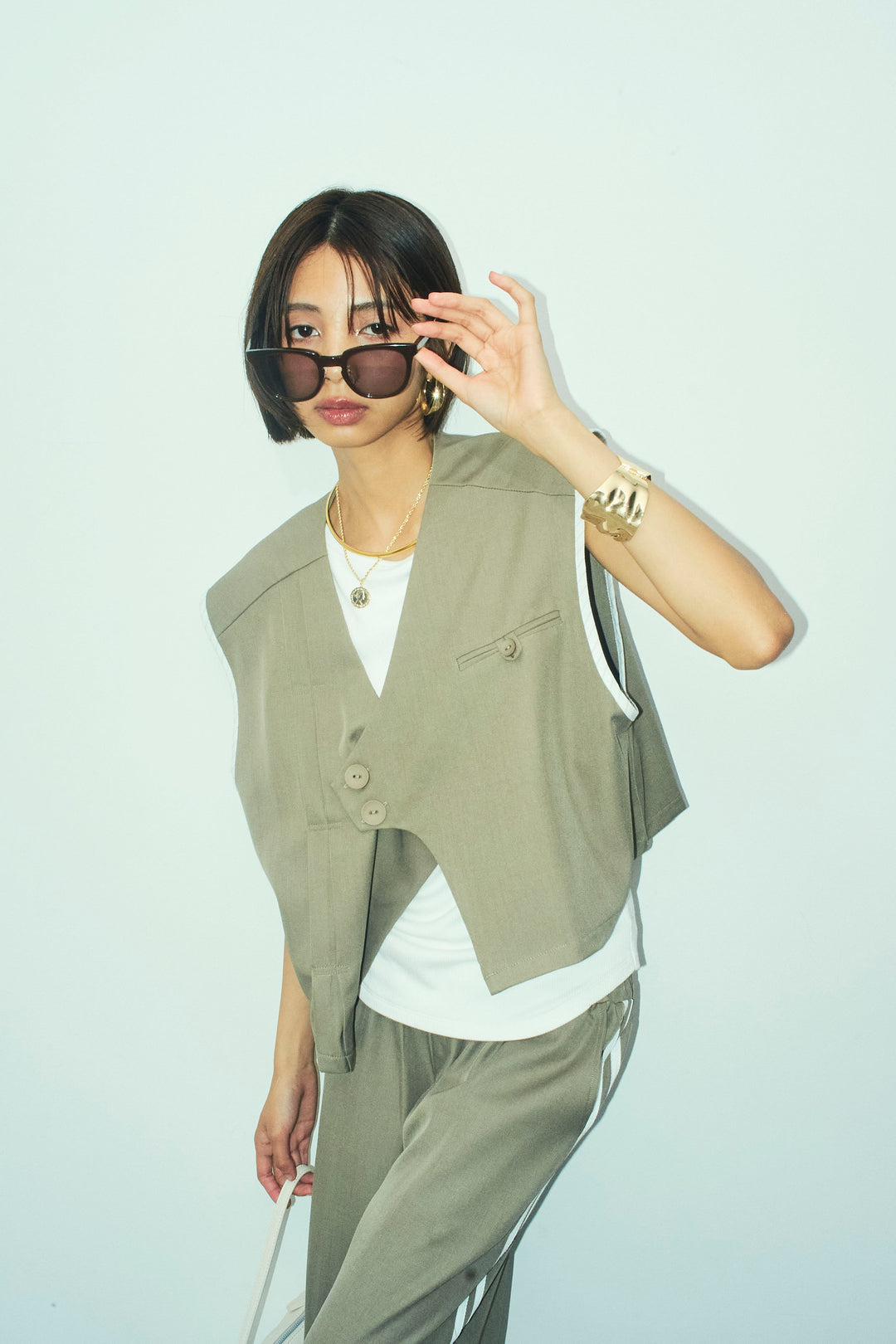 [予約/SET]アシンメトリーデザインジレ+サイドラインワイドパンツ(2set)