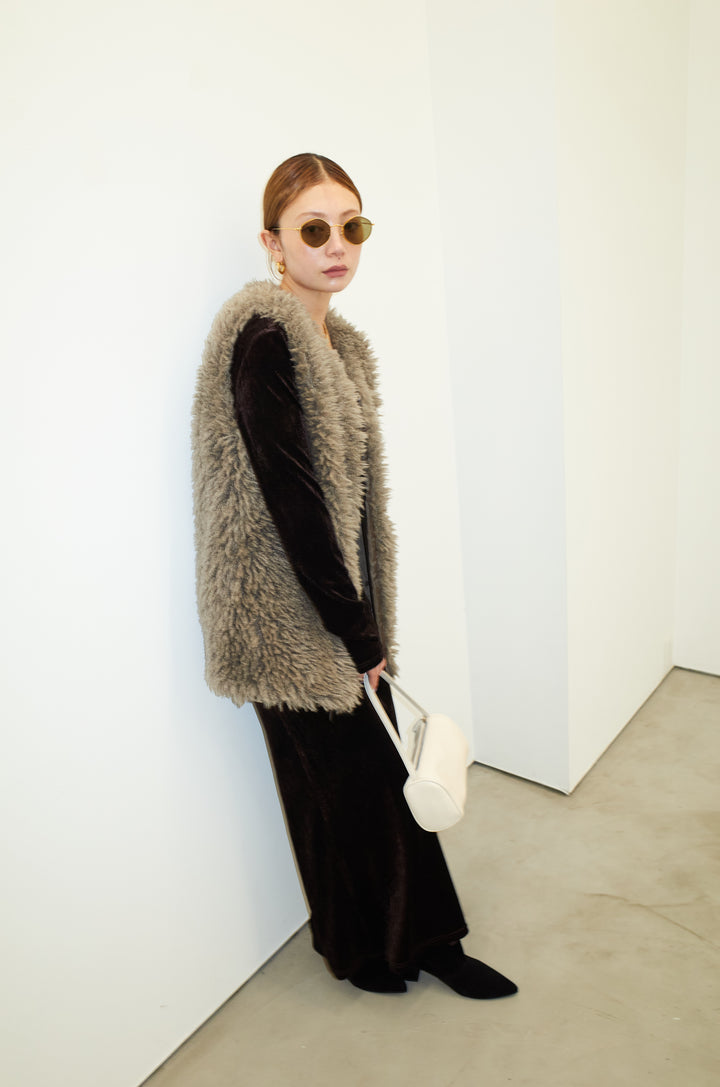 [予約/SET]ベロアバックオープンワンピース+プードルファーベスト(2set)