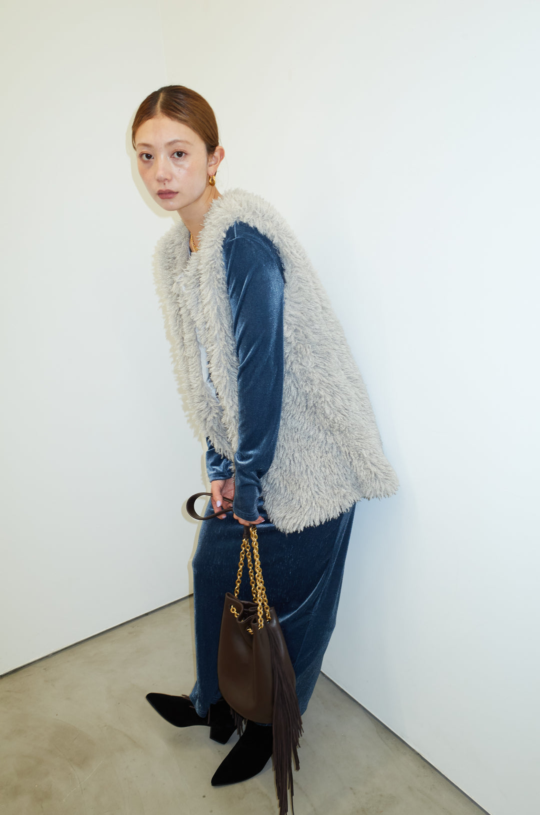 [予約/SET]ベロアバックオープンワンピース+プードルファーベスト(2set)