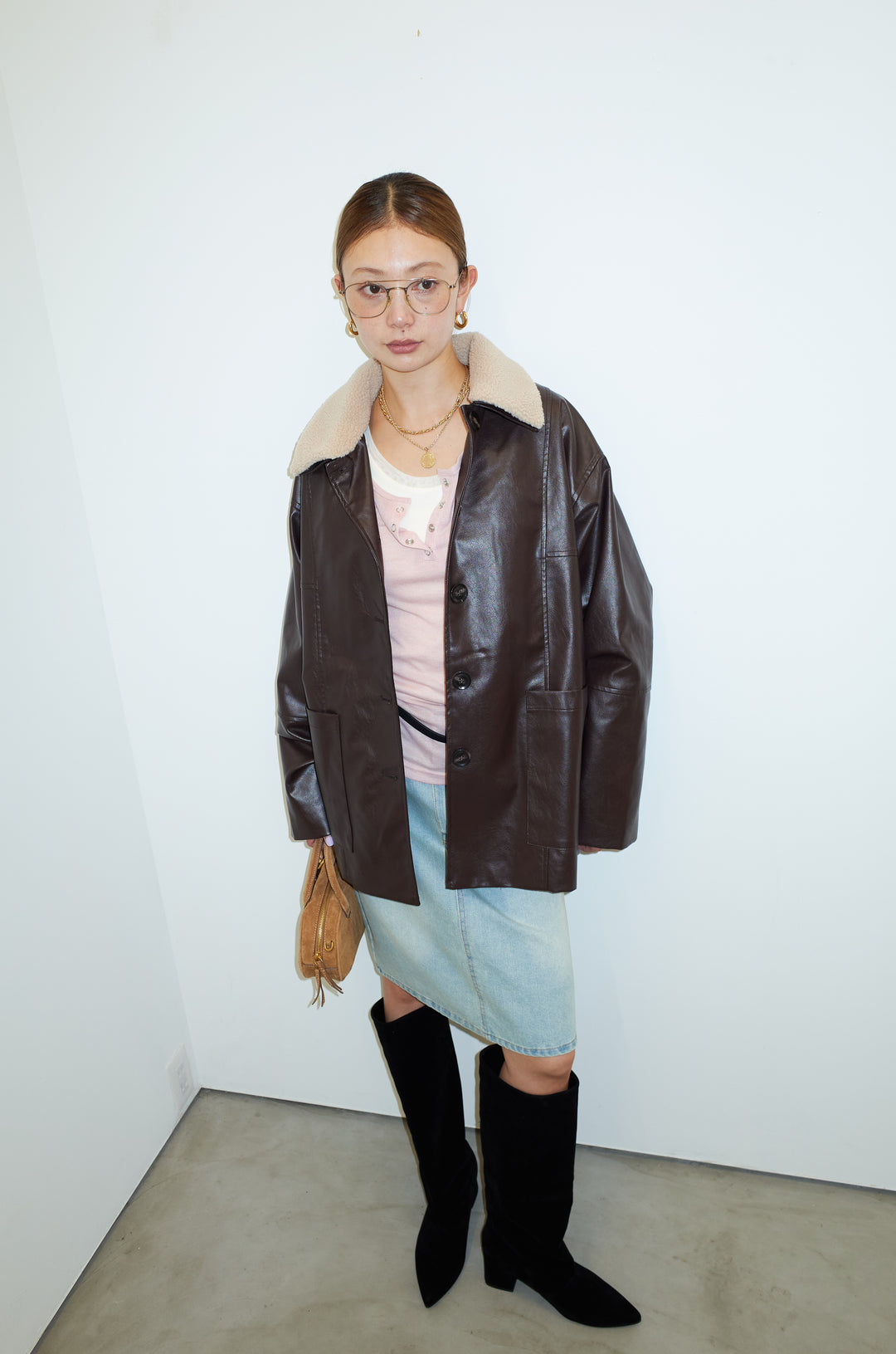 [予約/SET]ボアつきフェイクレザーカバーオール+シアーヘンリーネックロンT+ボックスデニム膝丈SK(3set)