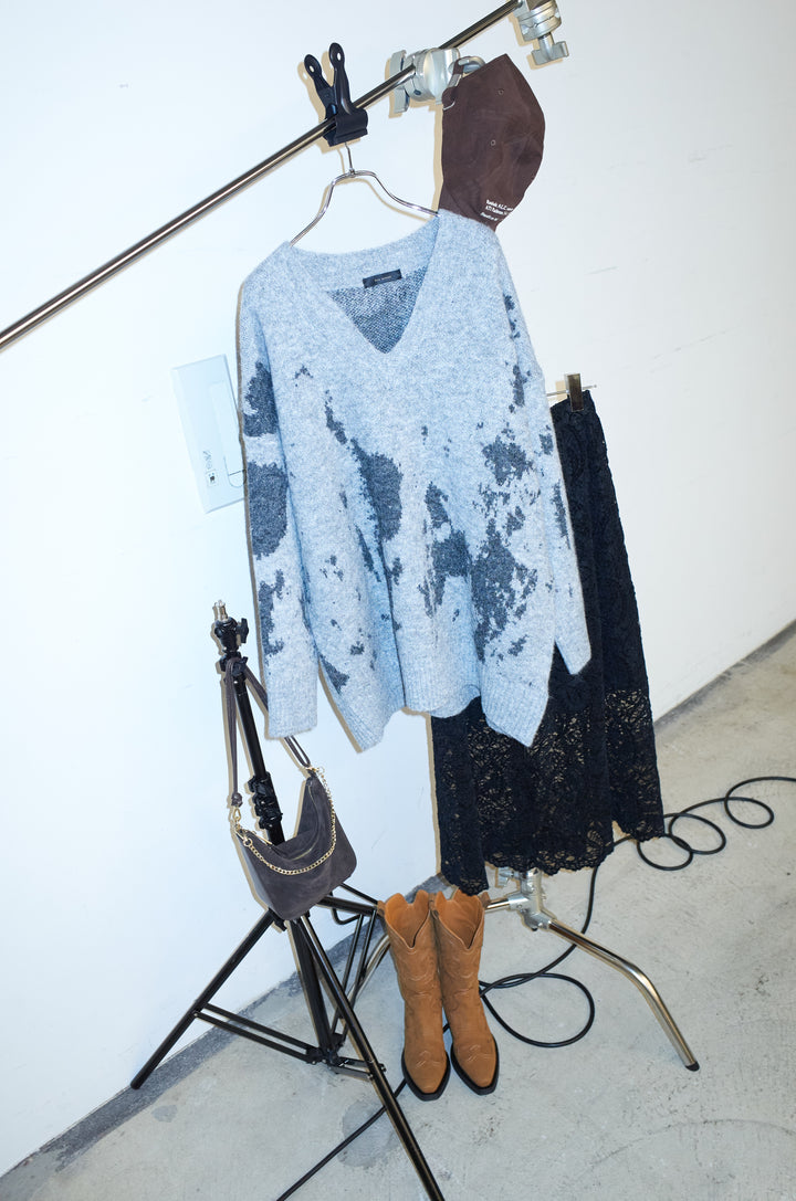 [予約]アブストラクト柄Vニットプルオーバー