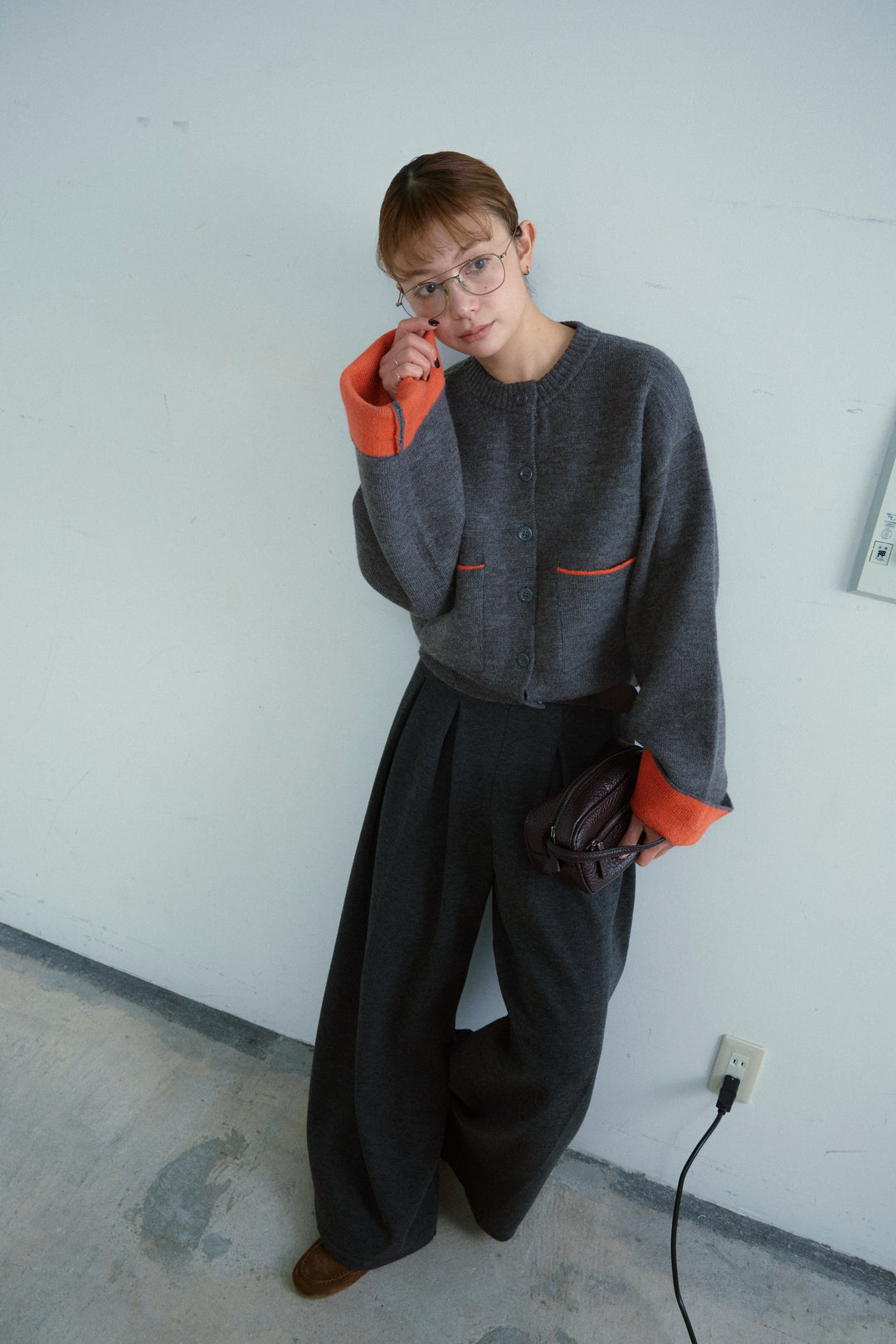 [予約/SET]アルパカタッチダブルフェイス配色カーデ+ベルト付きスゥイッチングタックパンツ(2set)