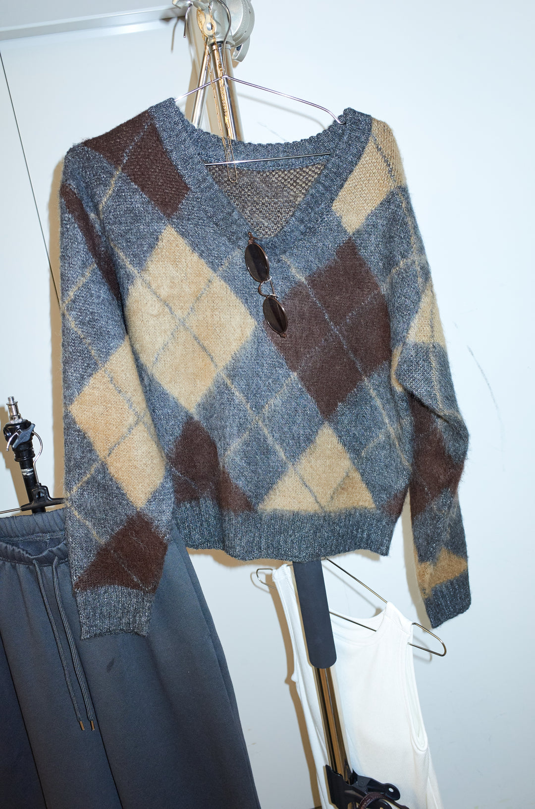 [予約/SET]モヘアタッチアーガイルVネックプルオーバー+裏起毛スウェットワイドパンツ(2set)