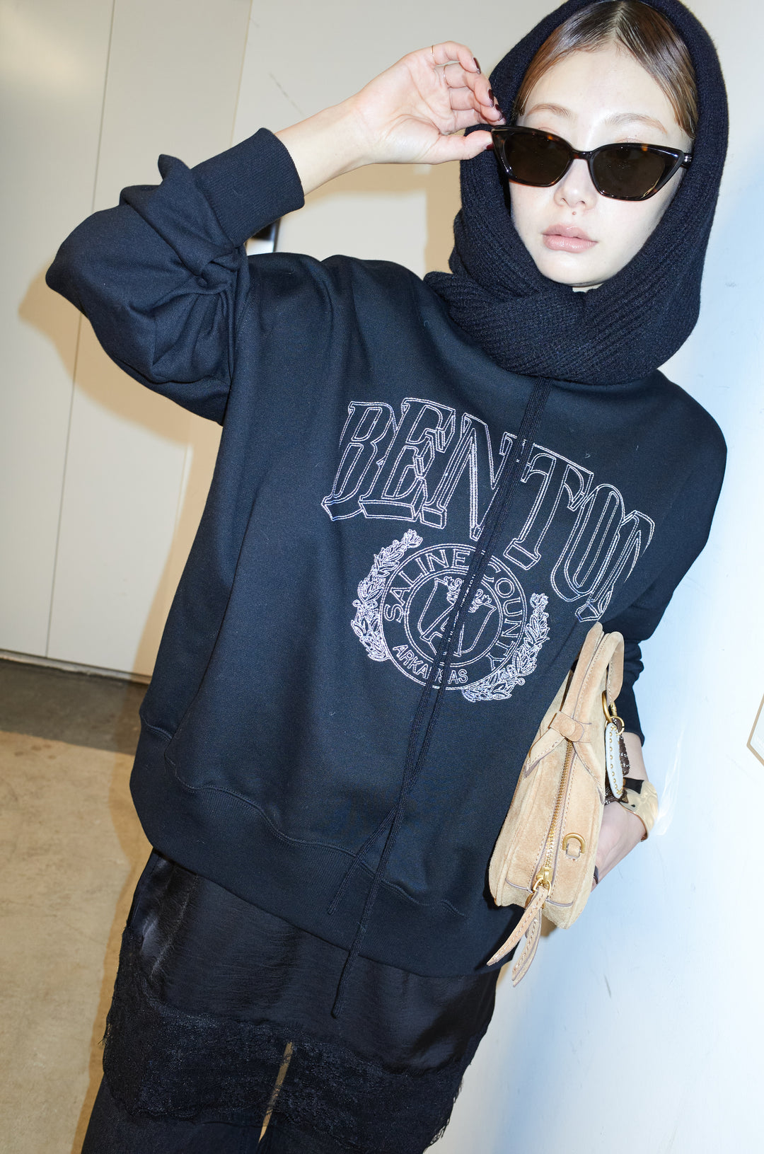 [予約/SET]カレッジロゴ刺繍スウェット+ウエスト切り替えストレートデニム(2set)