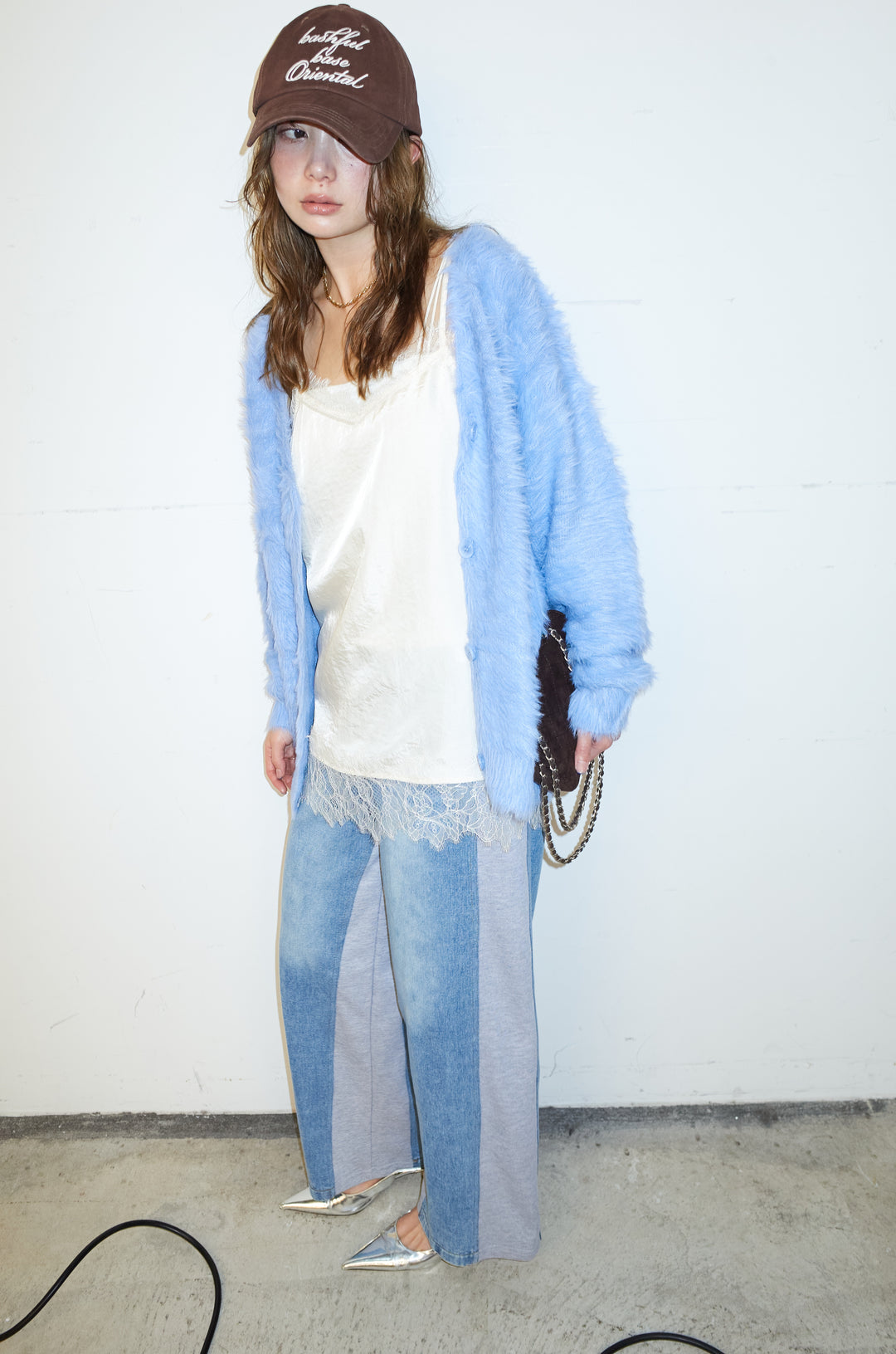 [予約/SET]起毛シャギーカーディガン+サテンレースキャミソール+スウェット切り替えデニムパンツ(3set)