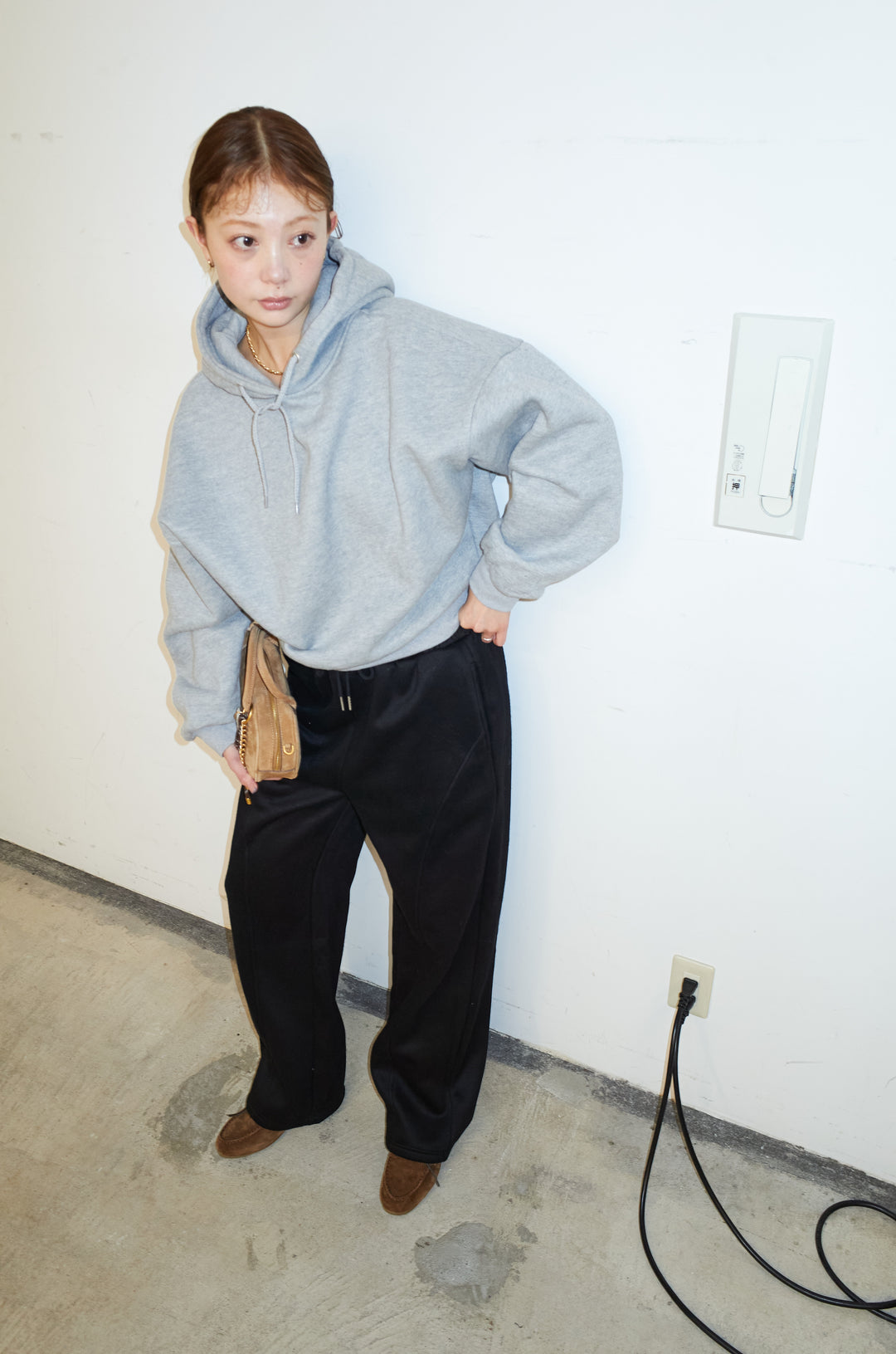 [予約/SET]バックラベルコンパクトフーディ+裏起毛立体カーブパンツ(2set)