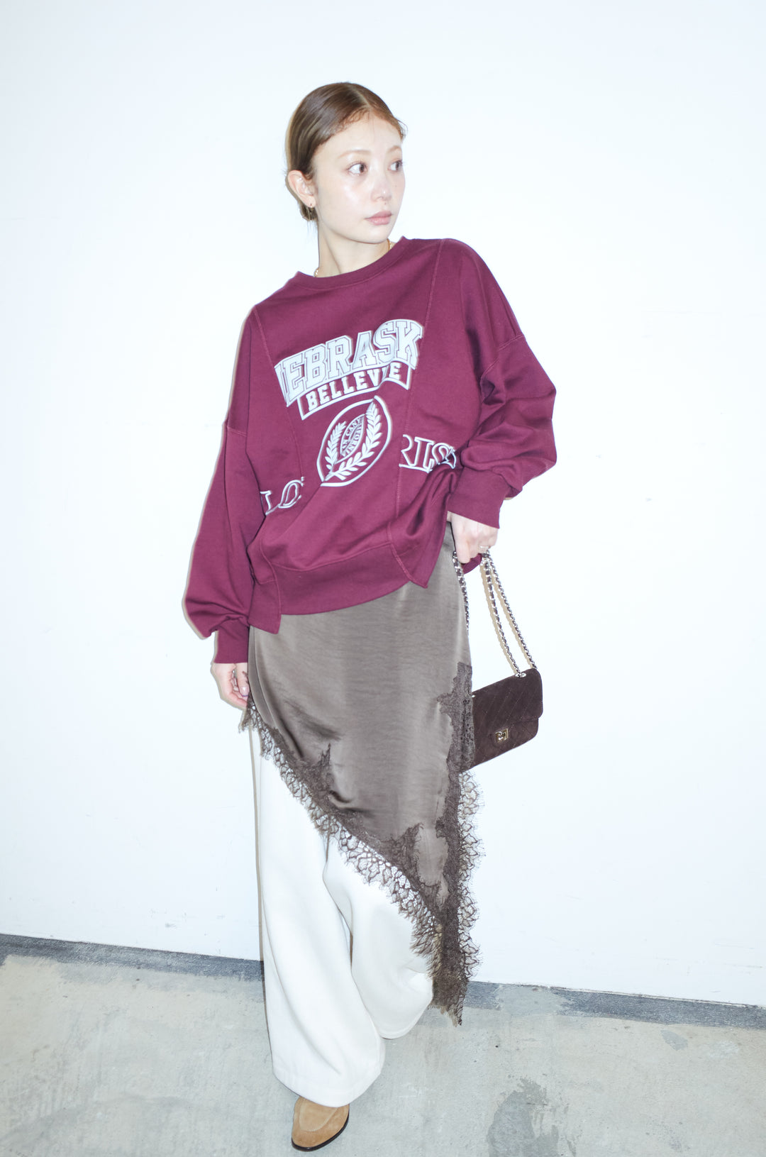 [予約/SET]カレッジプリントリメイク風スウェット+アシンメトリーレースロングキャミ(2set)