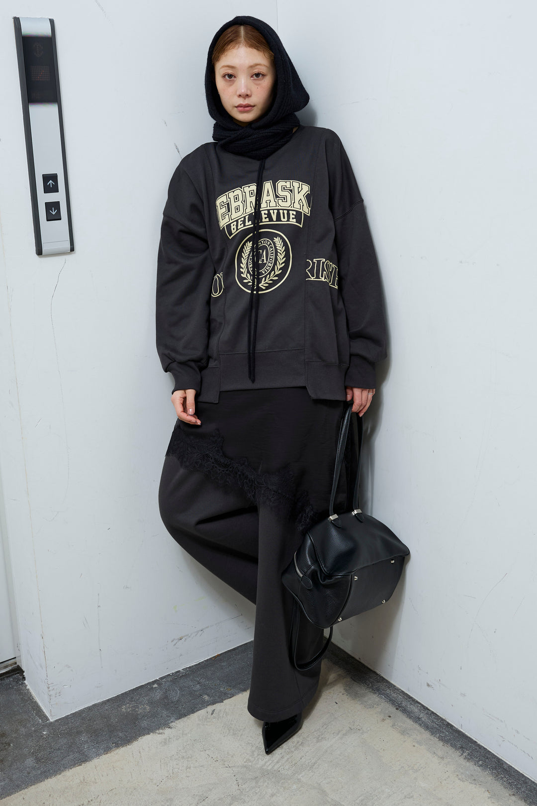 [予約/SET]カレッジプリントリメイク風スウェット+アシンメトリーレースロングキャミ(2set)