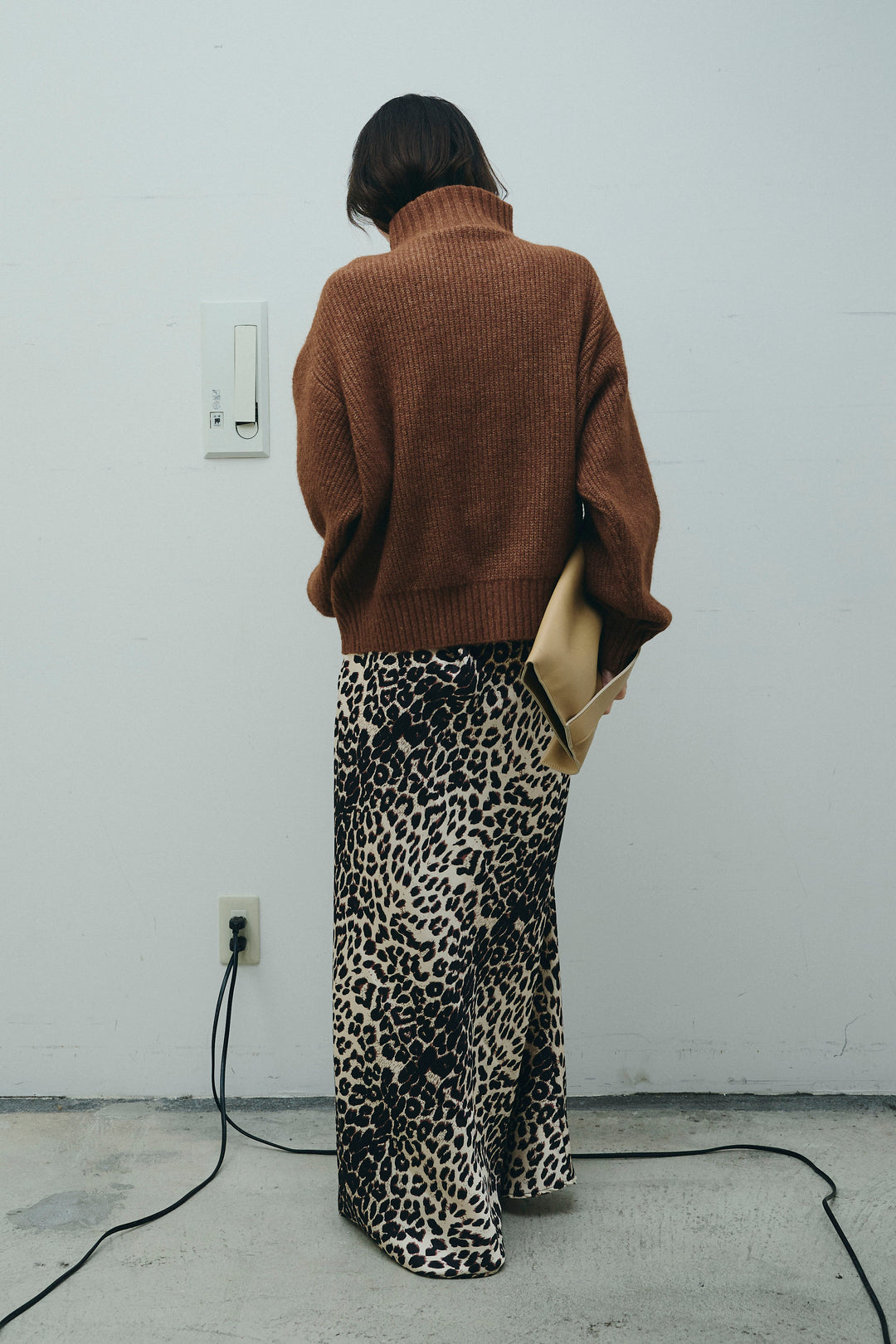 [予約/SET]ハーフジップハイネックニット+レオパード柄サテンスカート(2set)