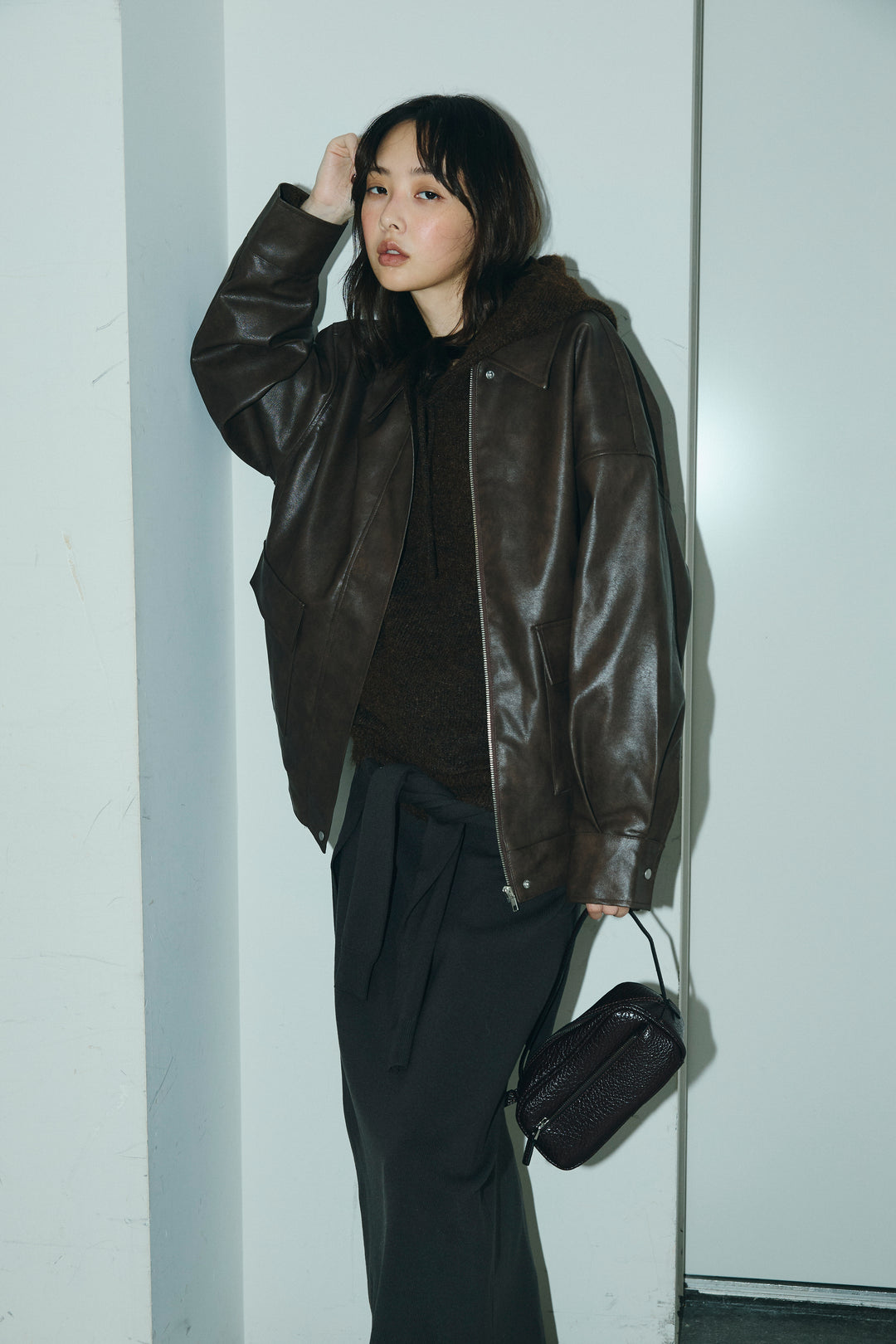 [予約/SET]フェイクレザーオーバーサイズブルゾン+ニットフーディ+ウエストラップニットスカート(3set)