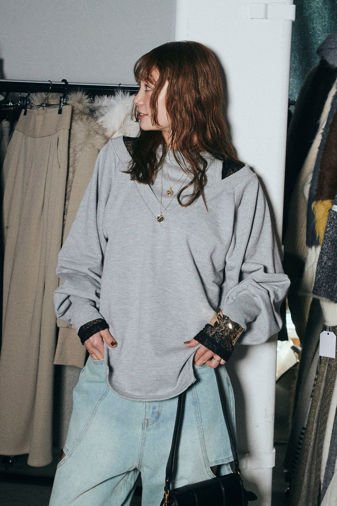 [予約/SET]カットアウトランタンスリーブスウェット+シアーレーストップス(2set)