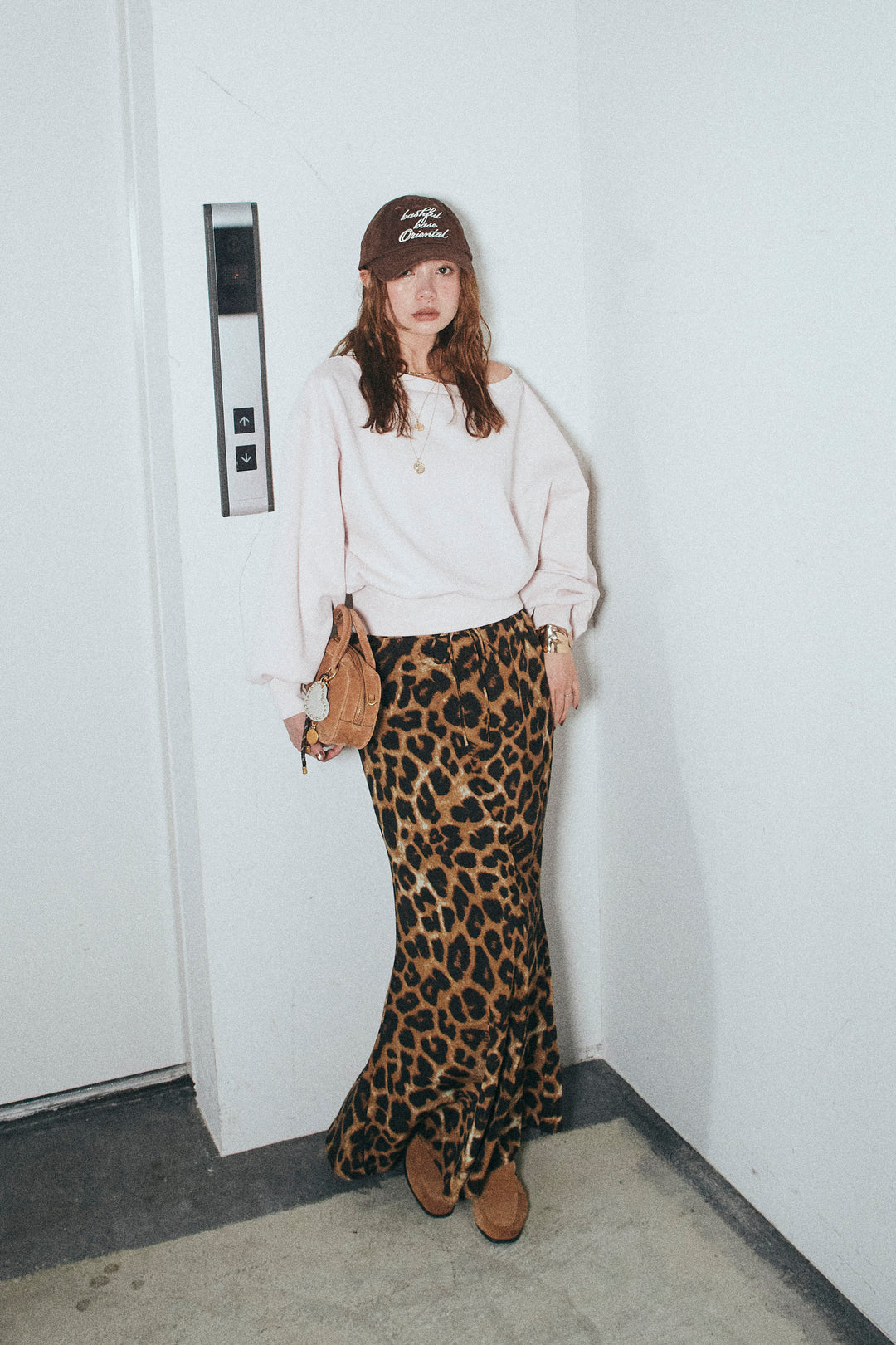 [予約/SET]オフショルスウェットプルオーバー+レオパードナロースカート(2set)