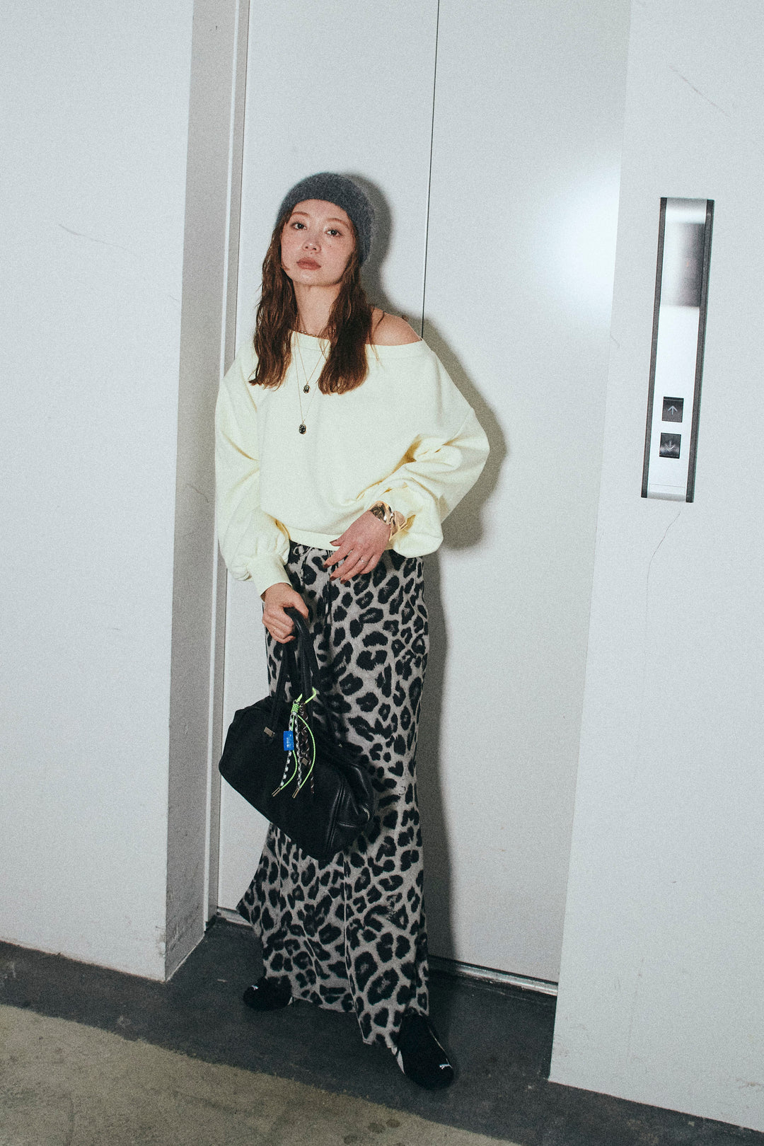 [予約/SET]オフショルスウェットプルオーバー+レオパードナロースカート(2set)