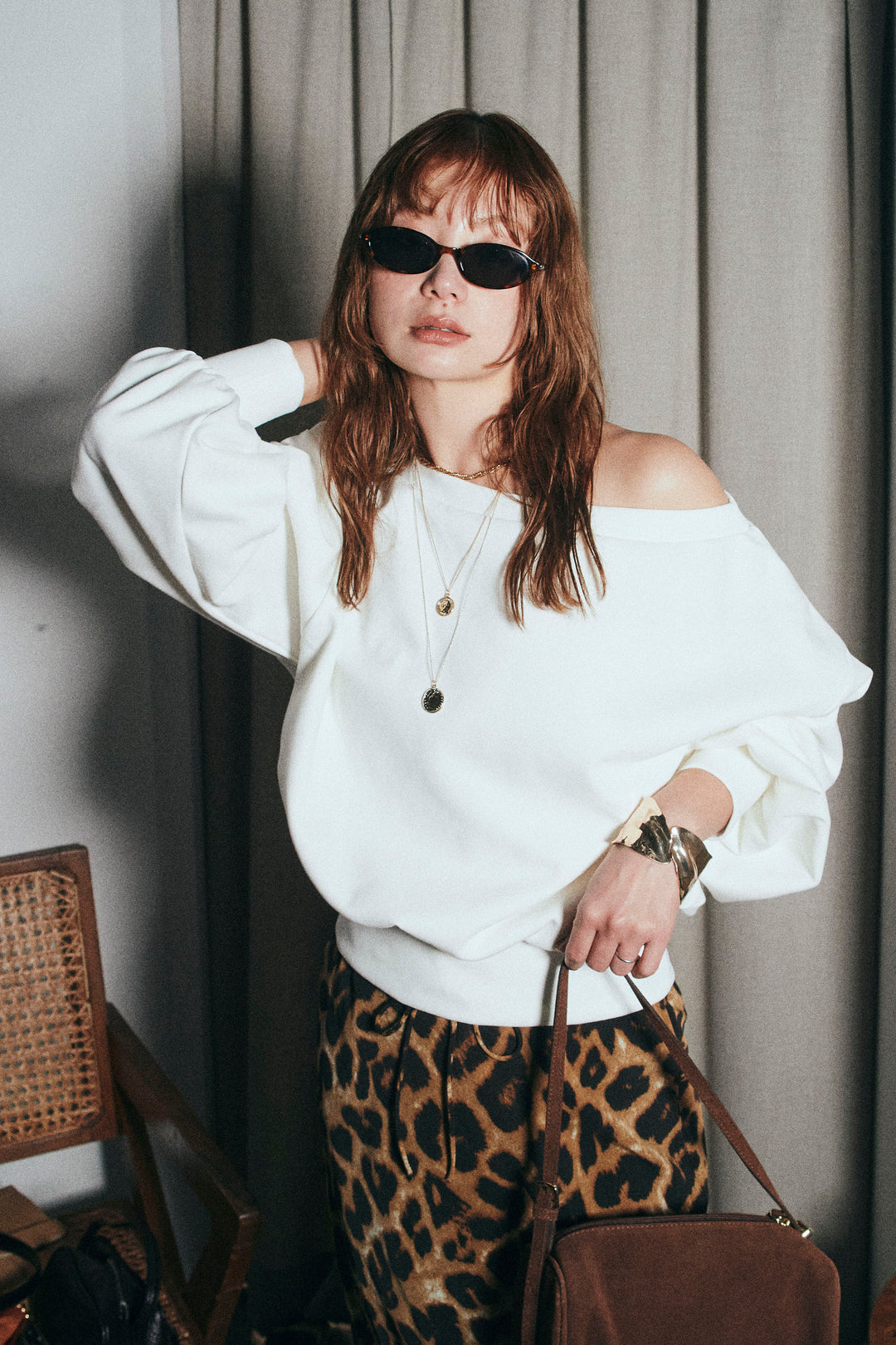 [予約/SET]オフショルスウェットプルオーバー+レオパードナロースカート(2set)