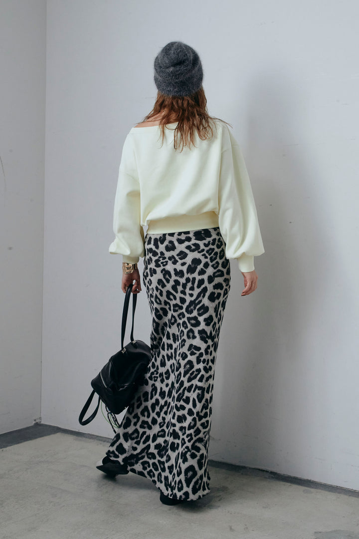 [予約/SET]オフショルスウェットプルオーバー+レオパードナロースカート(2set)