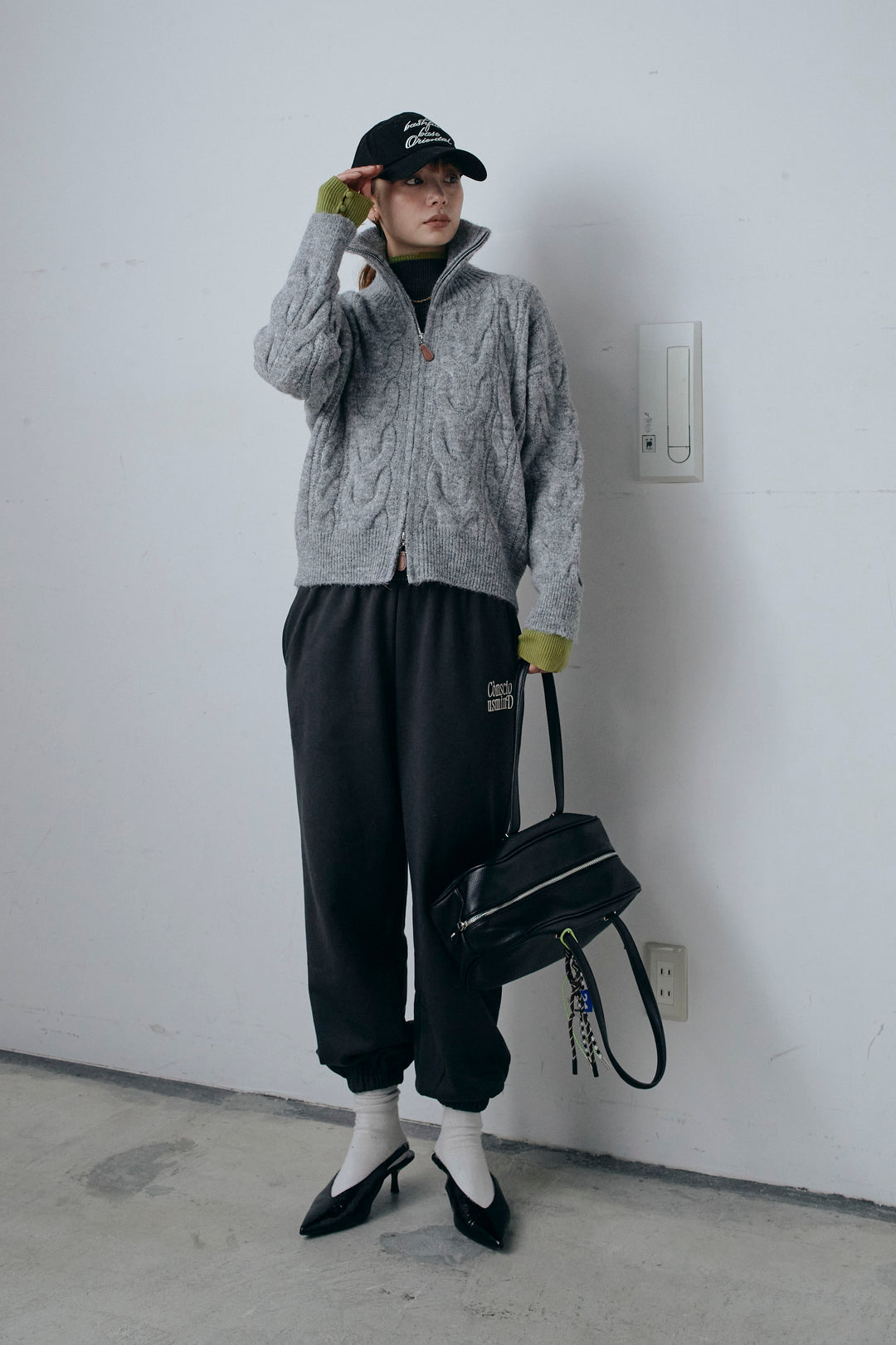 [予約/SET]ダブルジップケーブルハイネックPO+配色ミニハイネックリブTOPS+ロゴ刺繍ジョガー パンツ(3set)