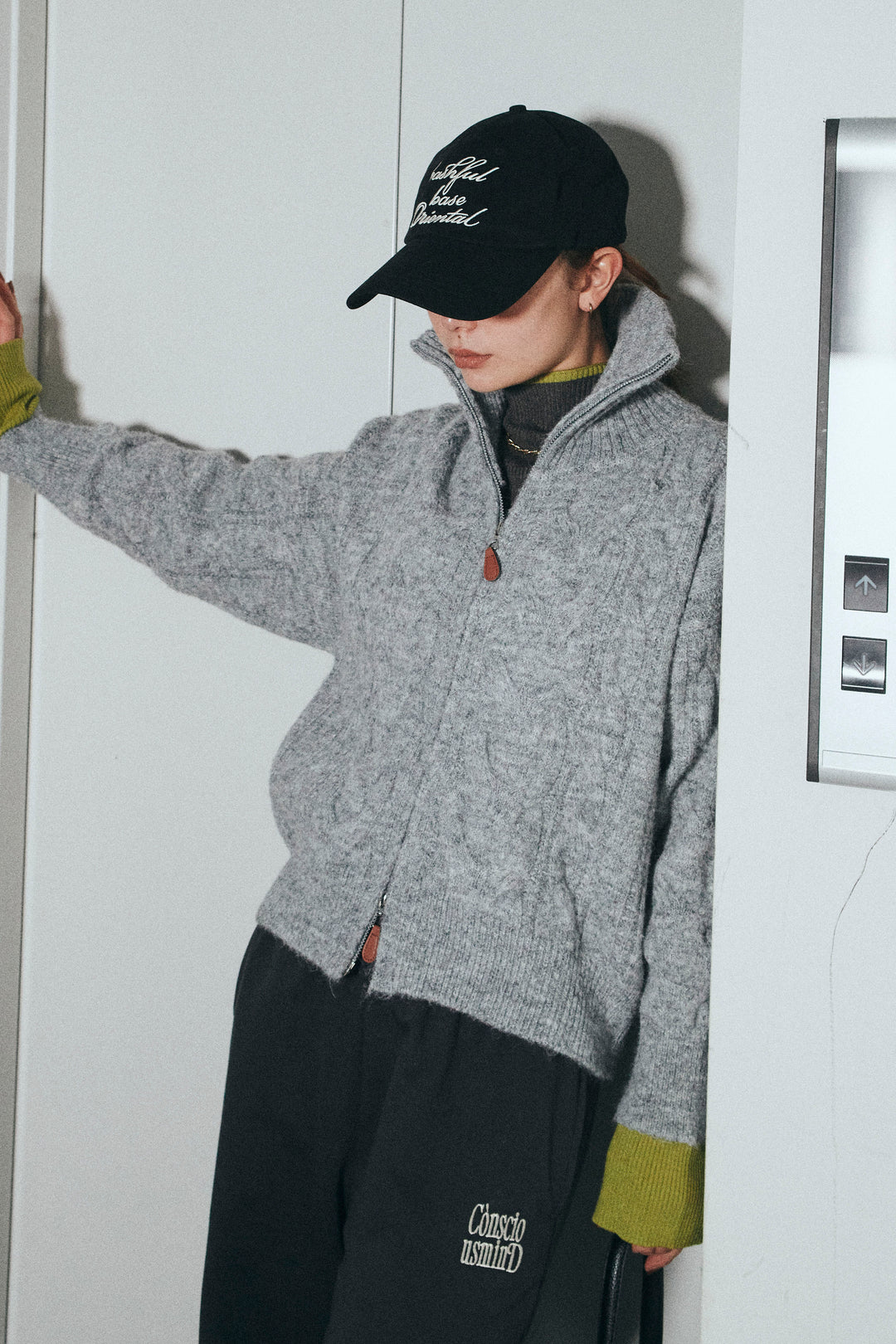 [予約/SET]ダブルジップケーブルハイネックPO+配色ミニハイネックリブTOPS+ロゴ刺繍ジョガー パンツ(3set)