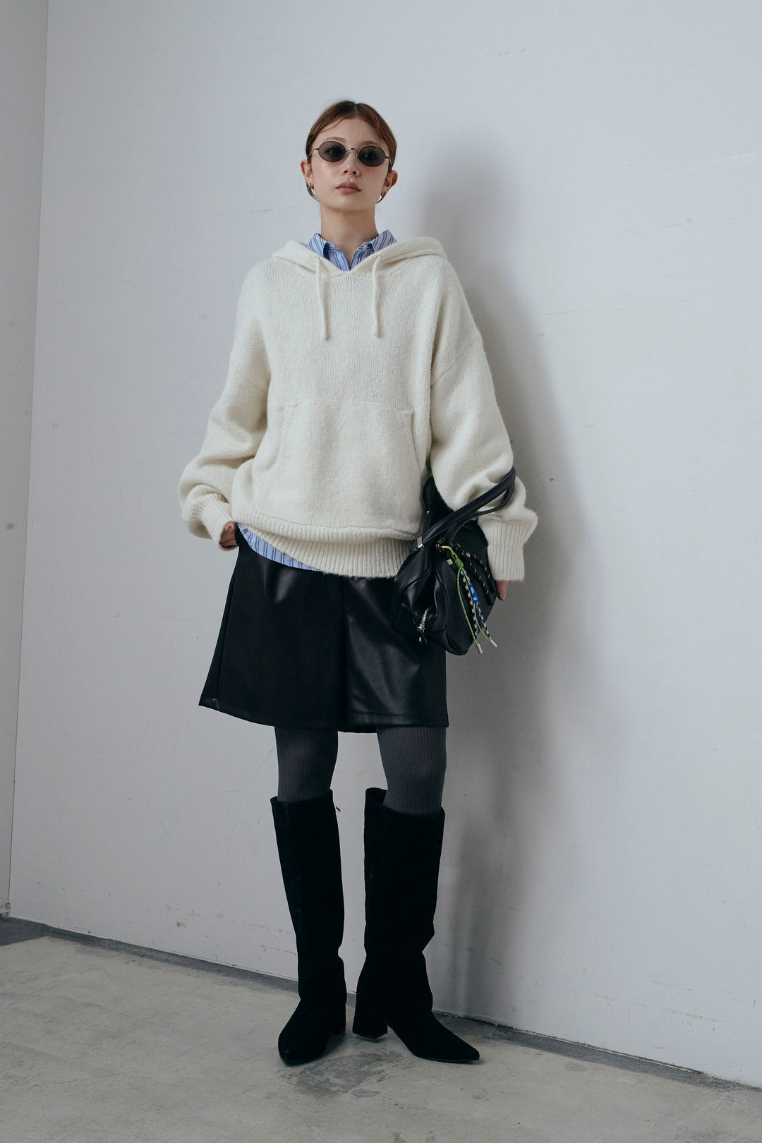 [予約/SET]ニットフーディ+カラーストライプ2WAYウエストシェイプシャツ+ストレッチフェイクレザーハーフパンツ(3set)