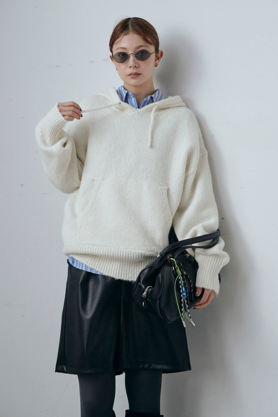[予約/SET]ニットフーディ+カラーストライプ2WAYウエストシェイプシャツ+ストレッチフェイクレザーハーフパンツ(3set)