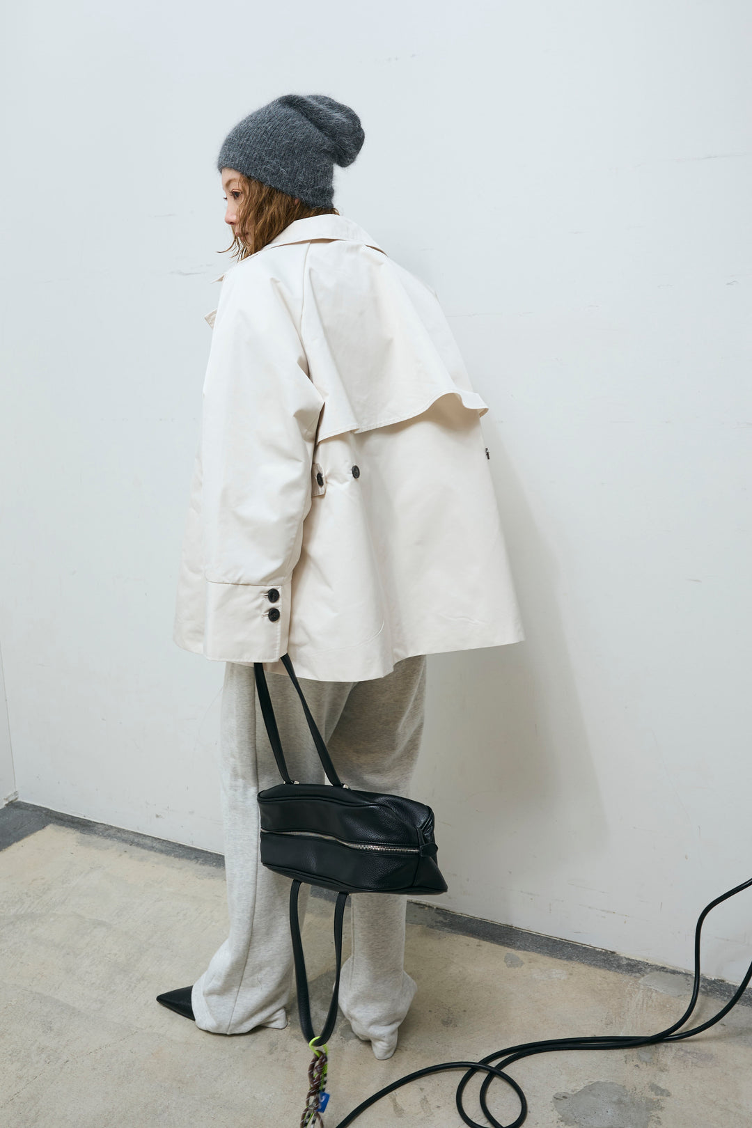 [予約/SET]ナイロンショートトレンチコート+スウェットフレアパンツ(2set)