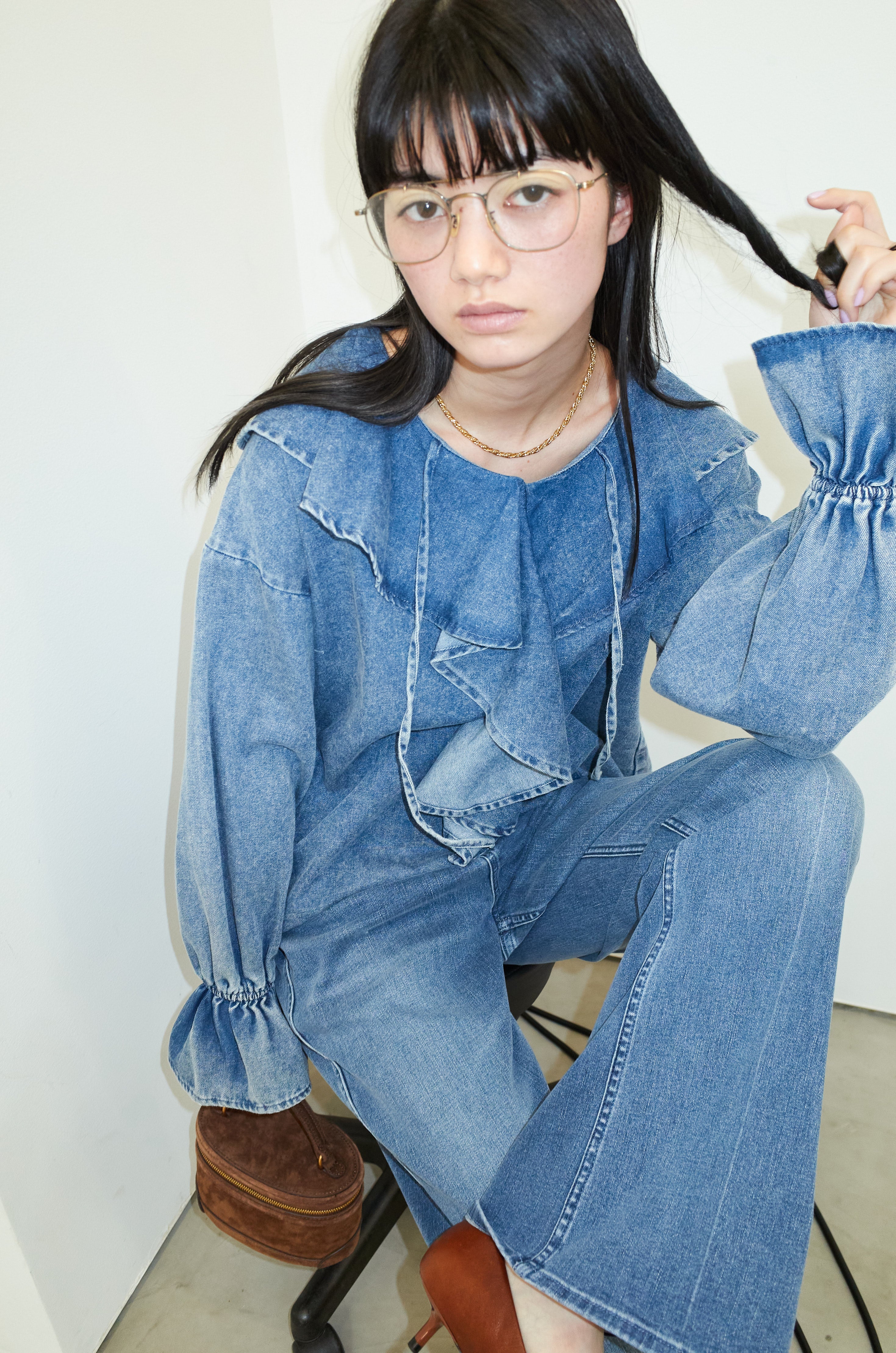 予約/SET]ラッフルフリルデニムブラウス+センタープレスストレッチ