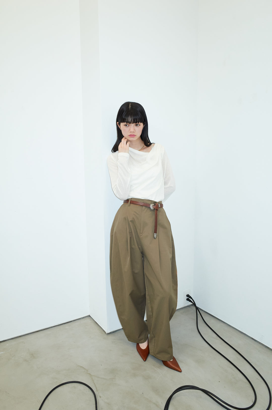 [予約/SET]シアードレープカットソー+パイピングタックカーブパンツ(2set)
