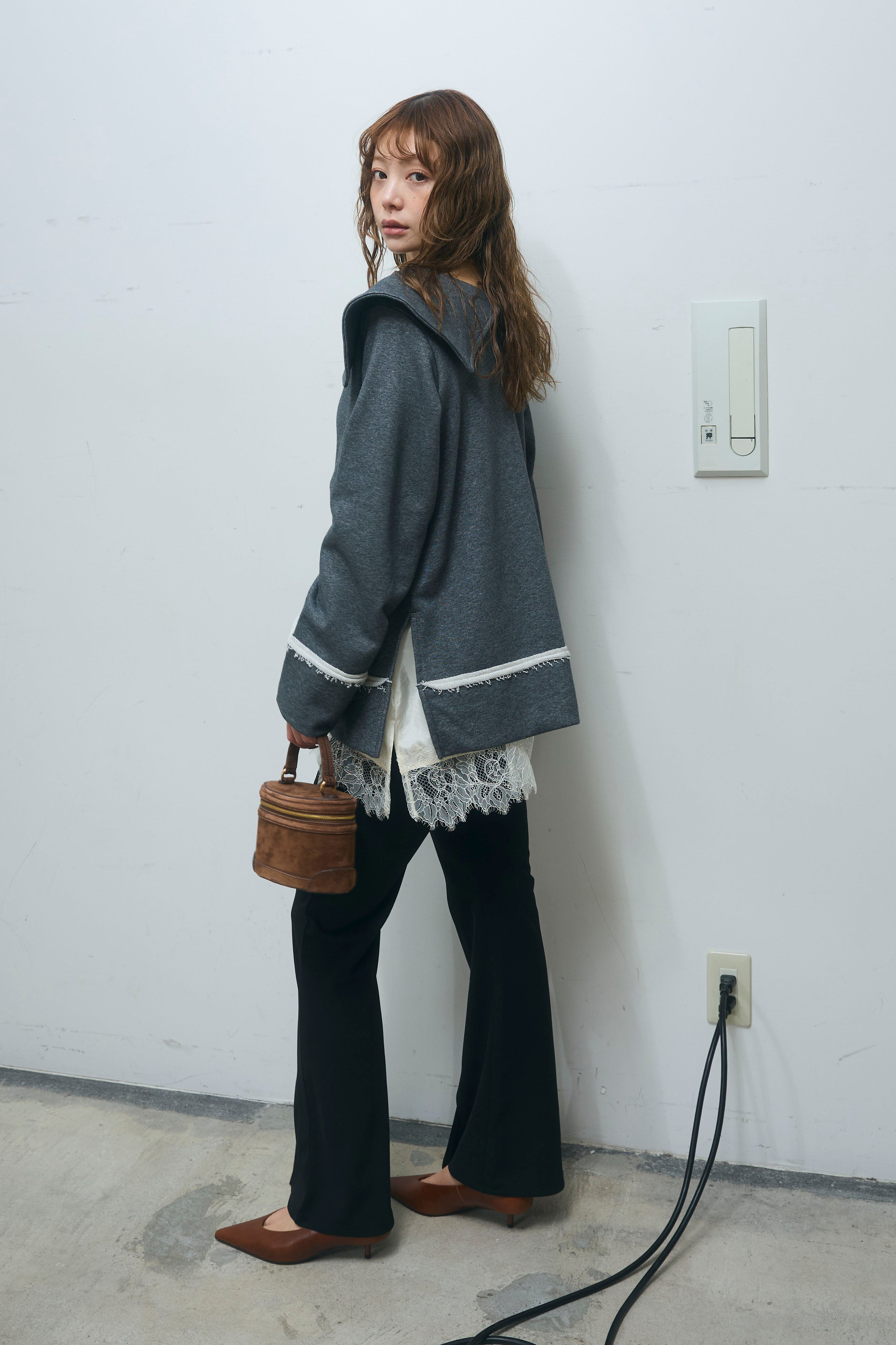 iamalpha デニム トップス セット 予約/SET]ワイドネックスウェットPO+サテンレースキャミソール+