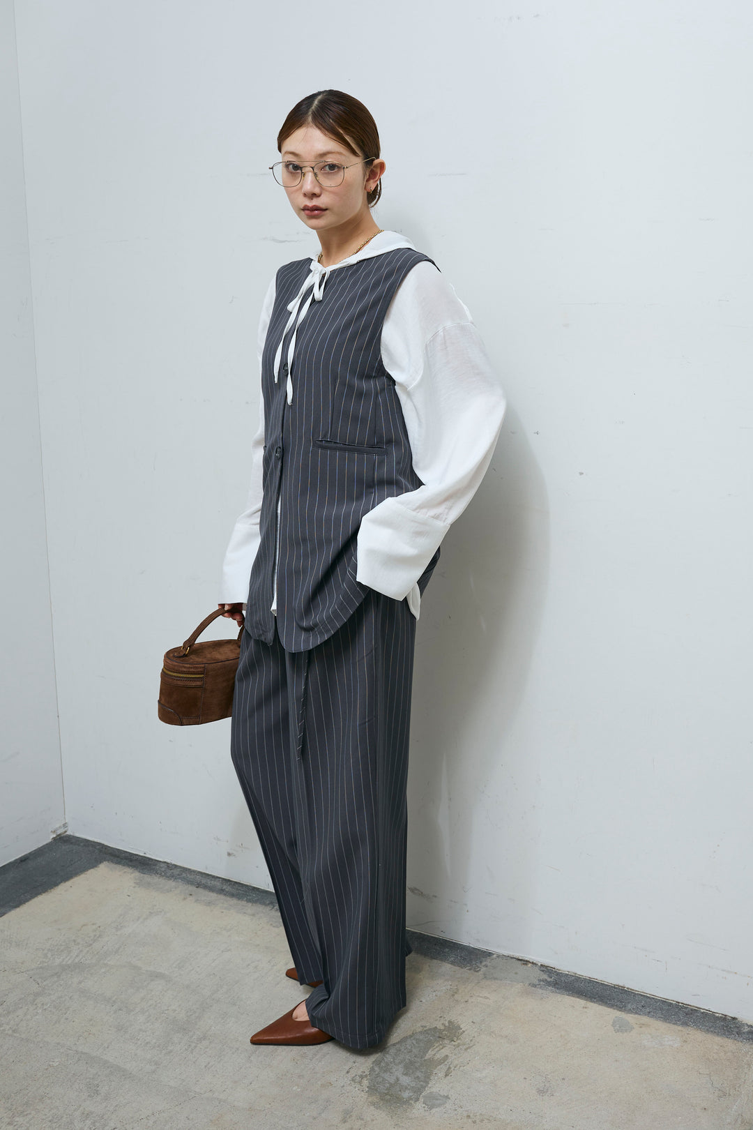 [予約/SET]ウェーブジレ+リボン付きストレートパンツ(2set)