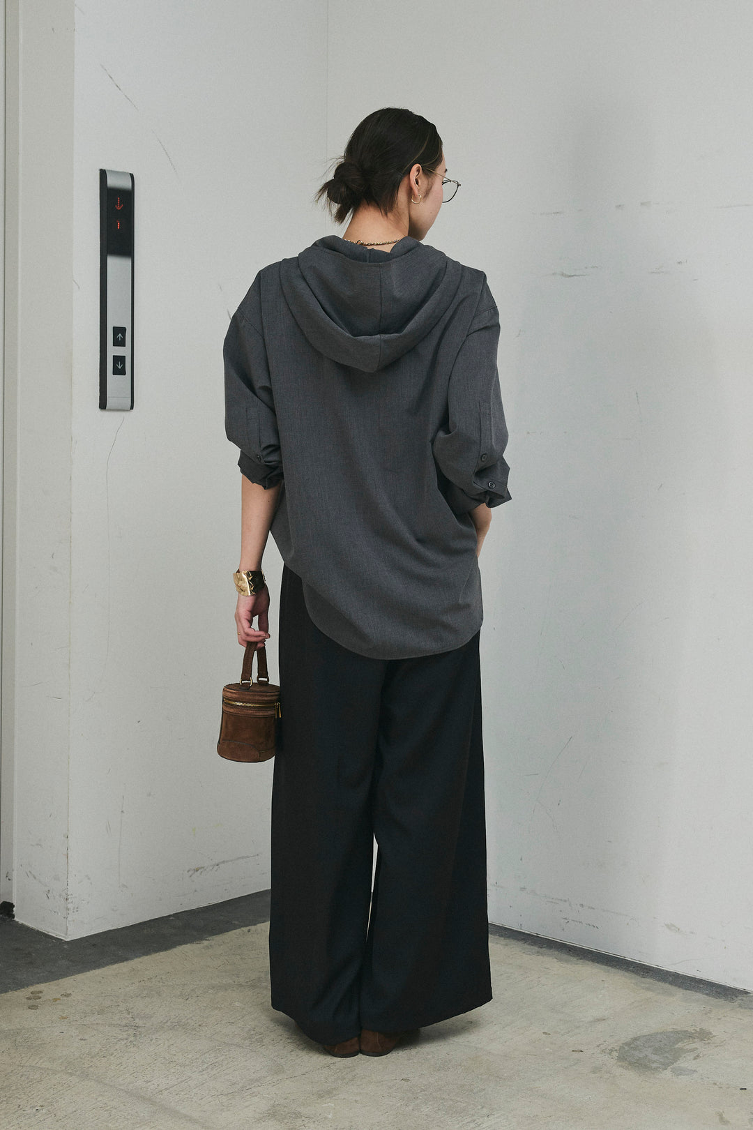 [予約/SET]タイ付フーディーシャツ+TRツイルタックパンツ(2set)