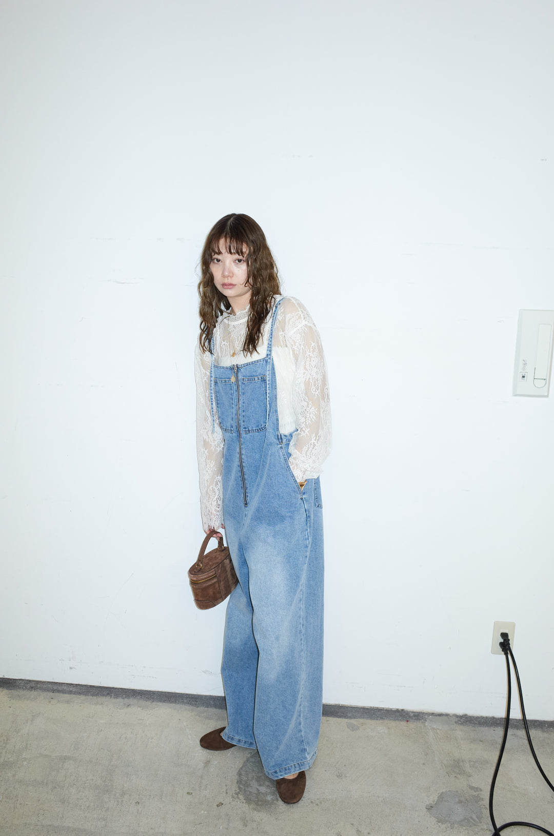 [予約/SET]シアーレースブラウス+フロントジップストラップデザインデニムサロペット(2set)