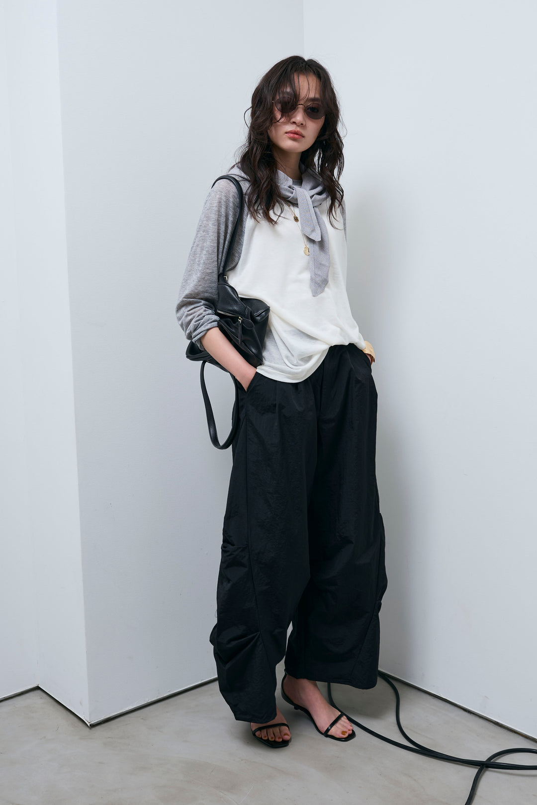 [予約/SET]シアーラグランPO+レーヨン混マルチWAYニットスカーフ+ドライタフタバレルレッグパンツ(3set)