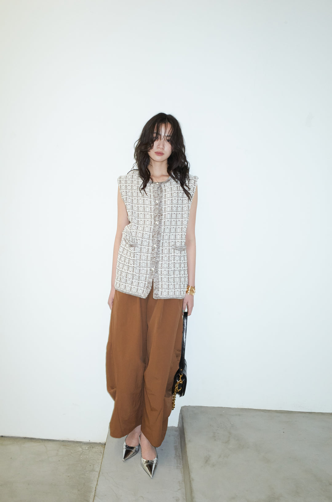 [予約/SET]ツイードライクニットベスト+ドライタフタバレルレッグパンツ(2set)