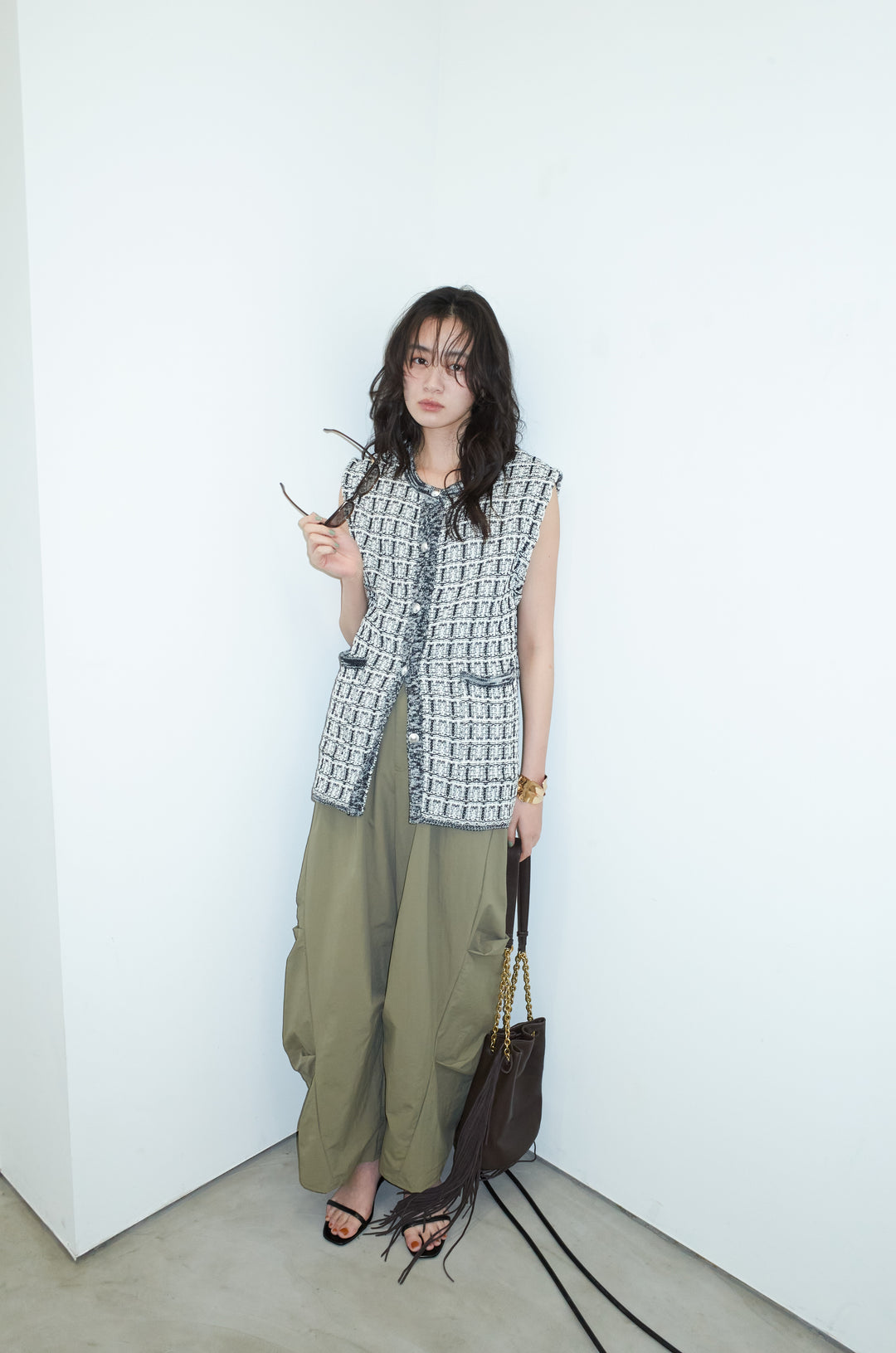 [予約/SET]ツイードライクニットベスト+ドライタフタバレルレッグパンツ(2set)