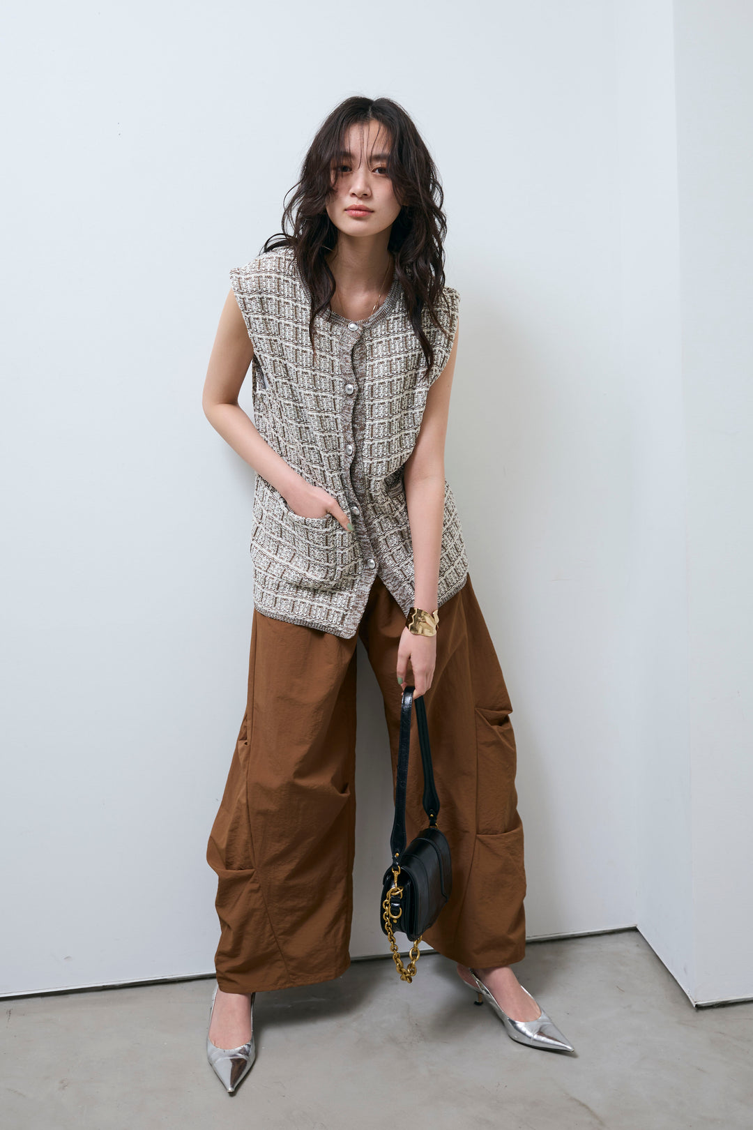 [予約/SET]ツイードライクニットベスト+ドライタフタバレルレッグパンツ(2set)