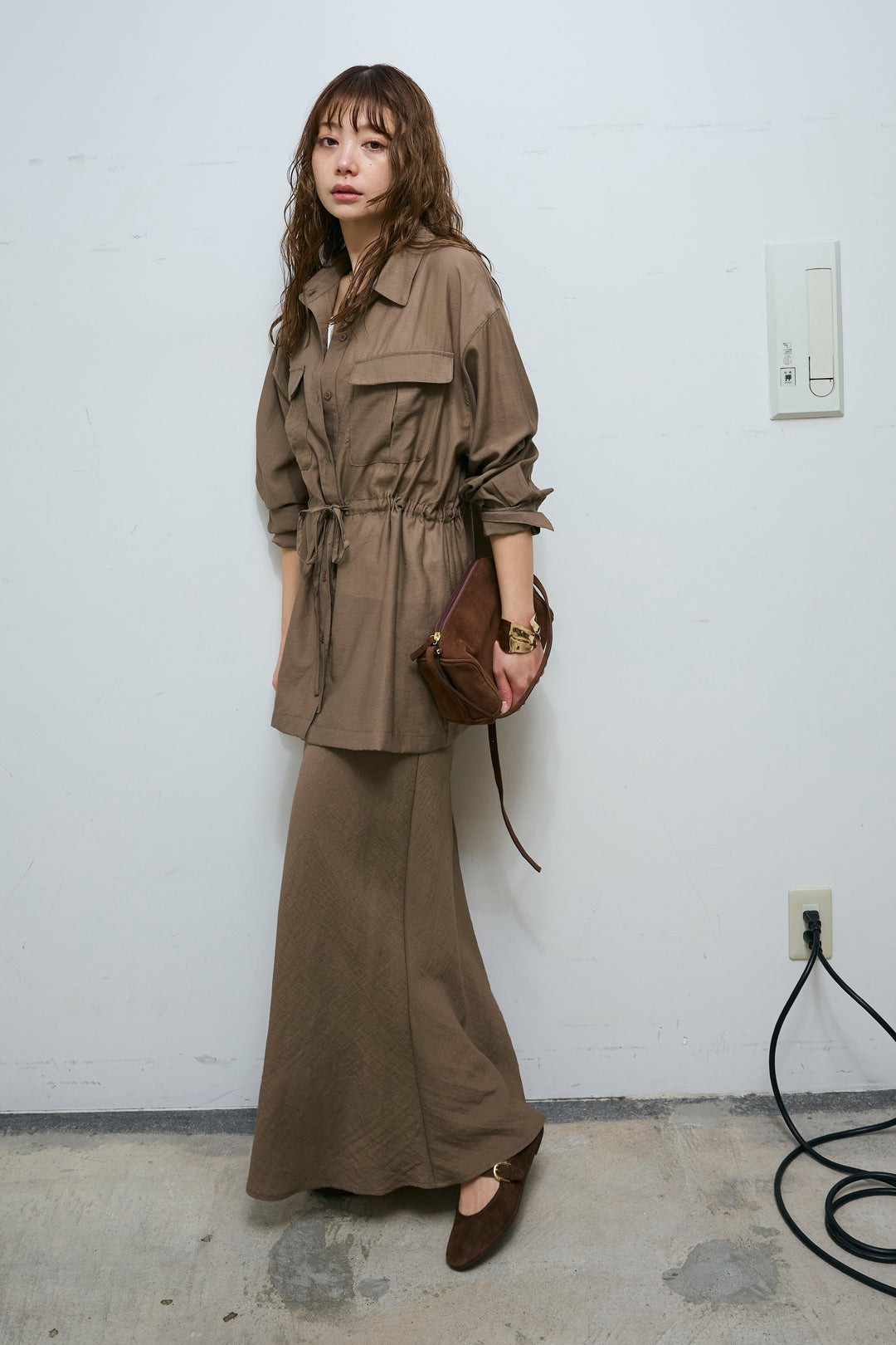 [予約/SET]リネンブレンドライトシアードロストシャツ+リネンブレンドロングナロースカート(2set)