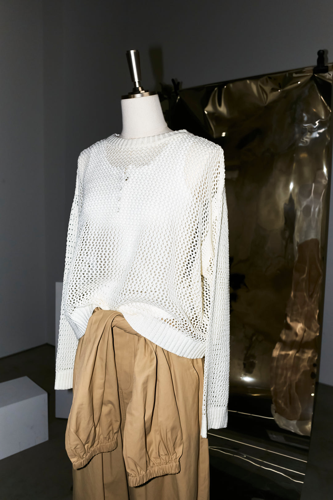 [予約/SET]メッシュニットプルオーバー+合繊ツイルスタンドウエストラップジョガーPT(2set)